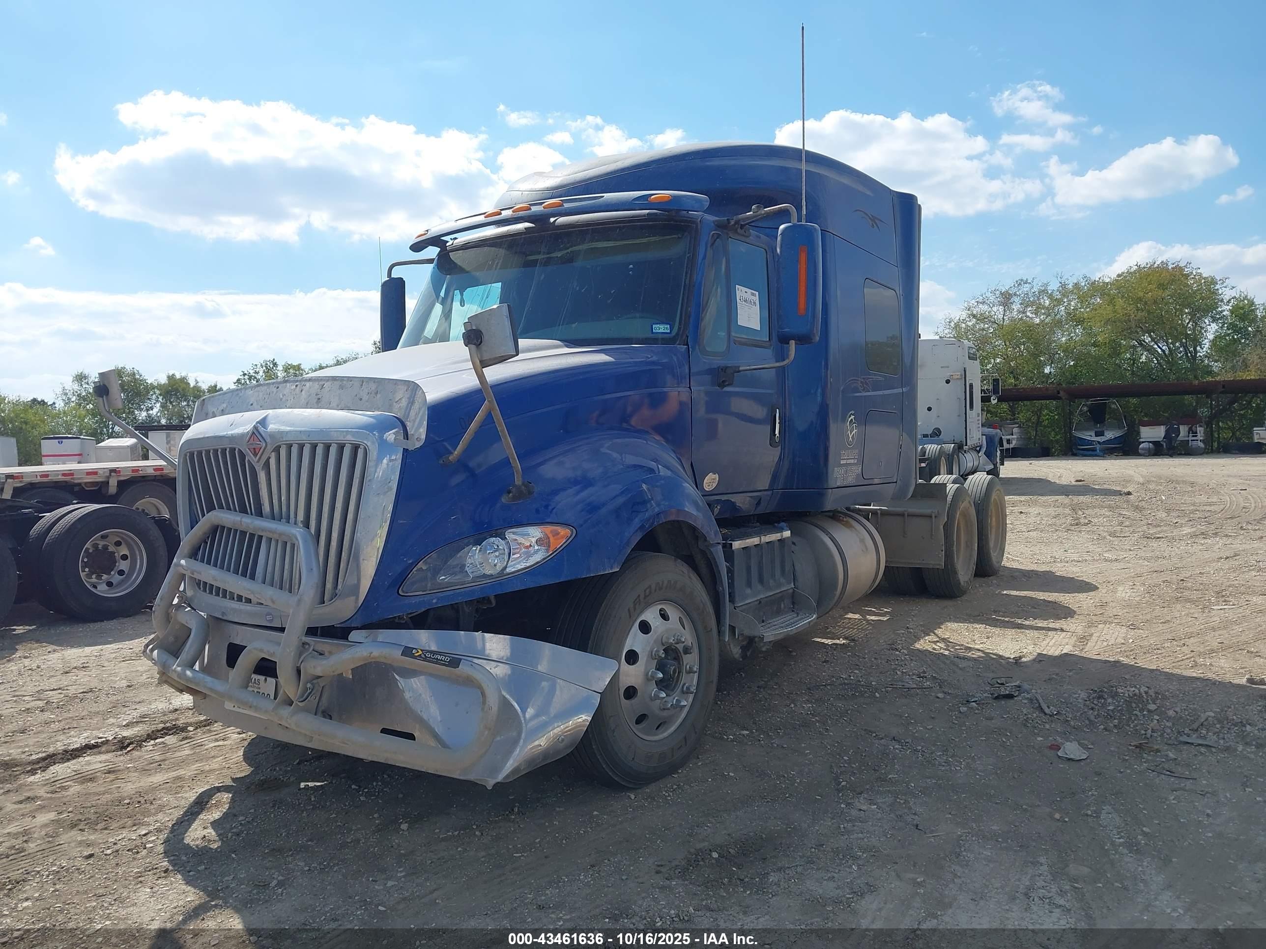 INTERNATIONAL PROSTAR image 2
