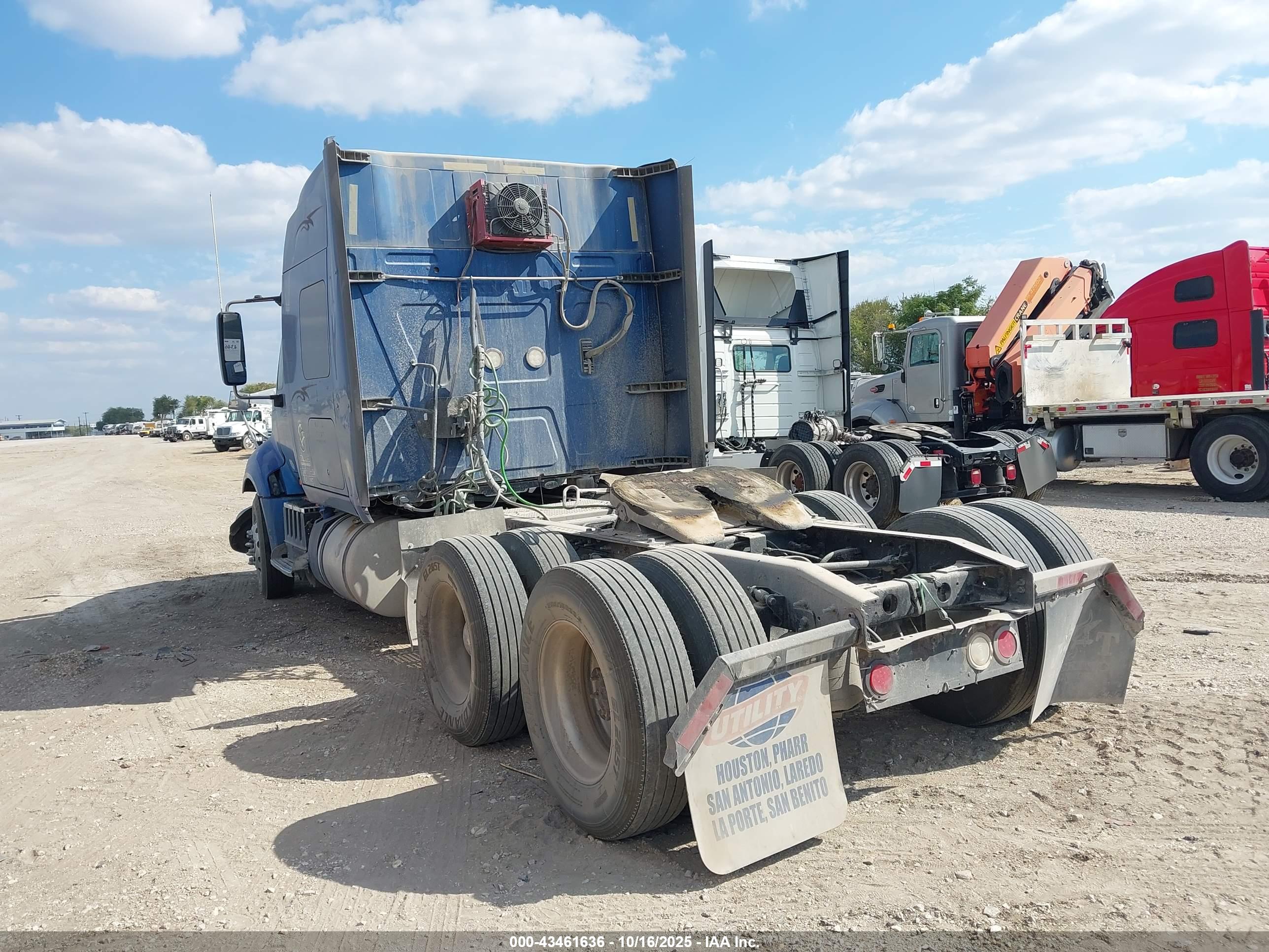 INTERNATIONAL PROSTAR image 3