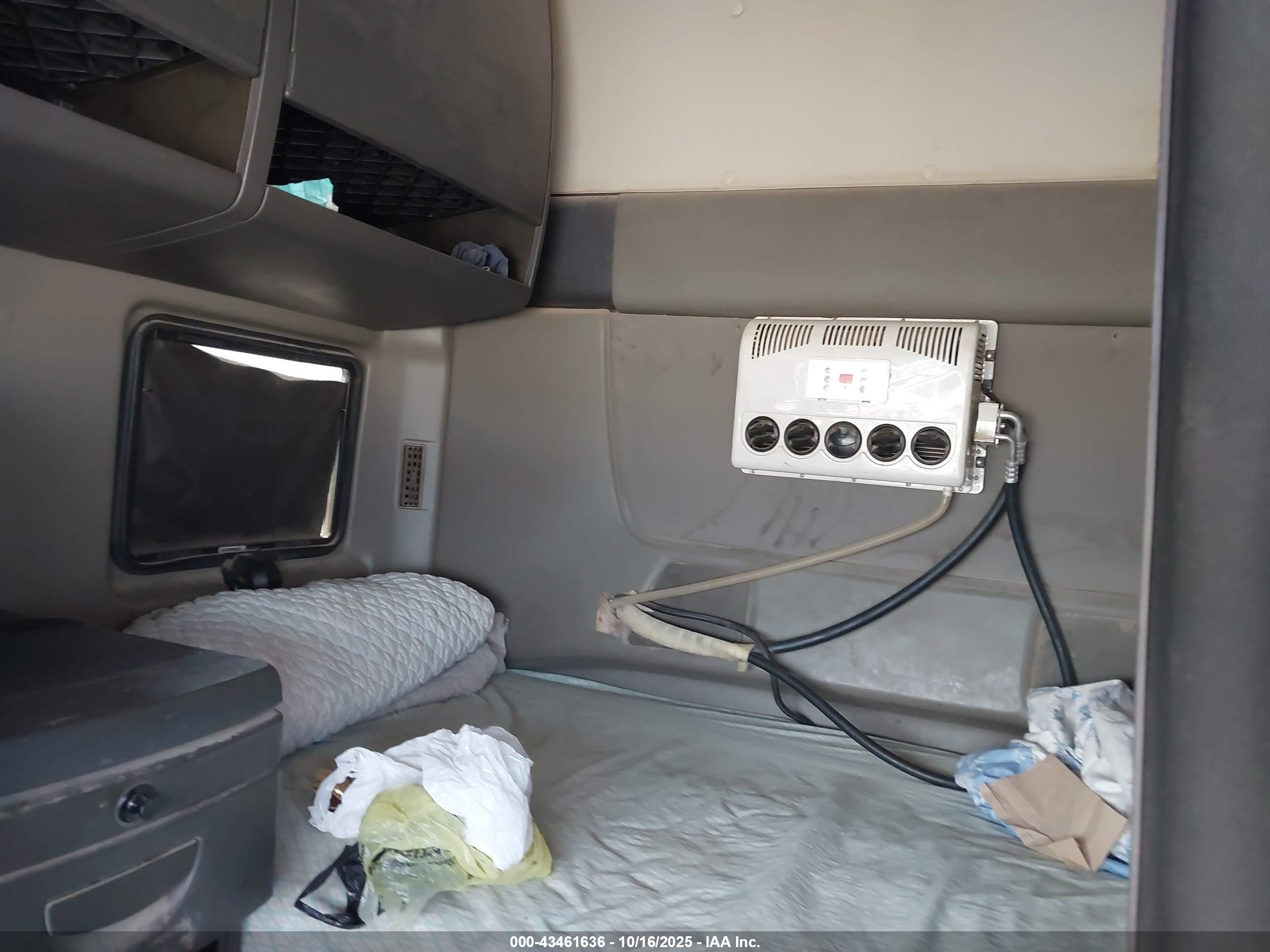 INTERNATIONAL PROSTAR image 7