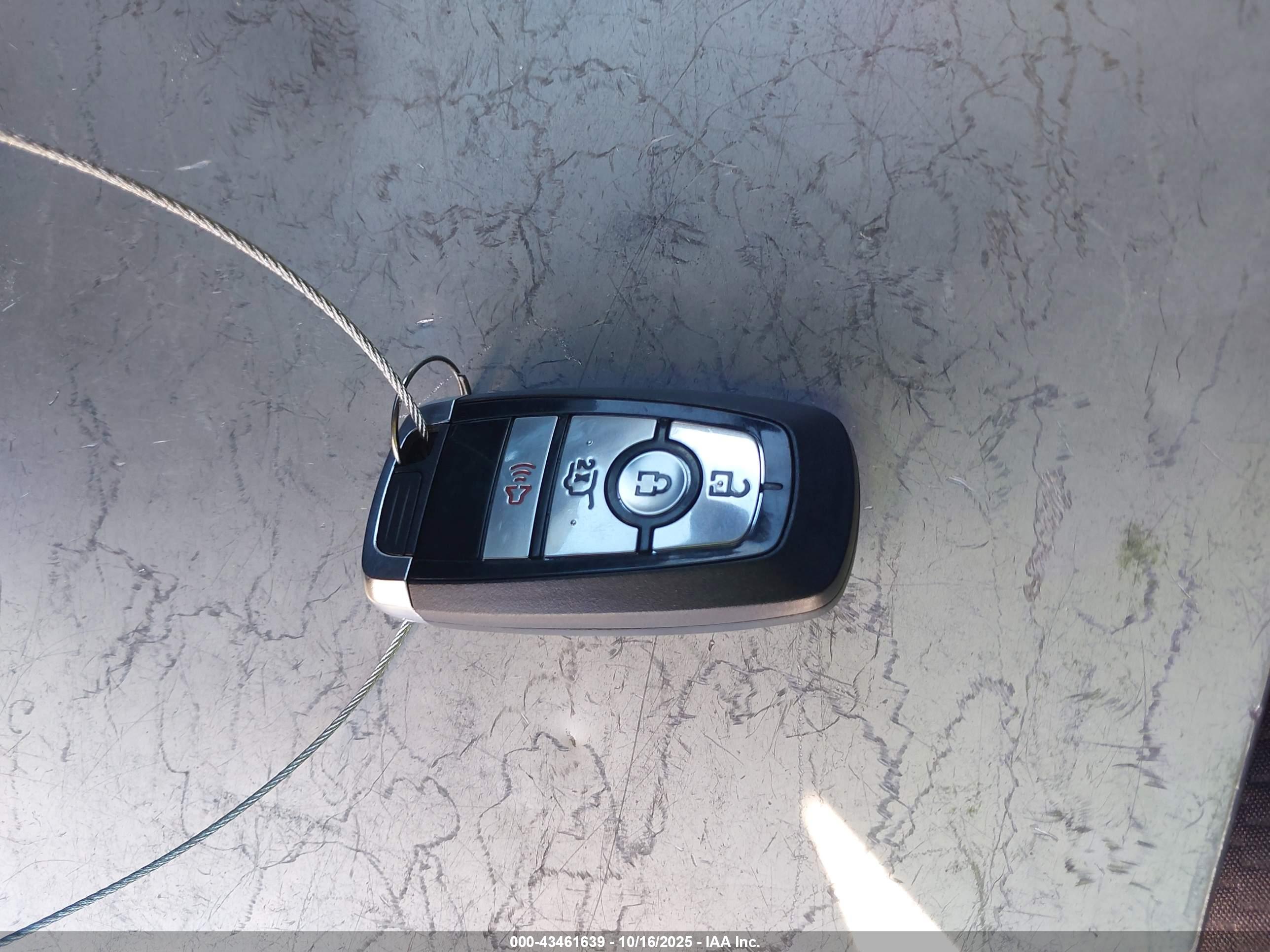FORD ESCAPE image 11