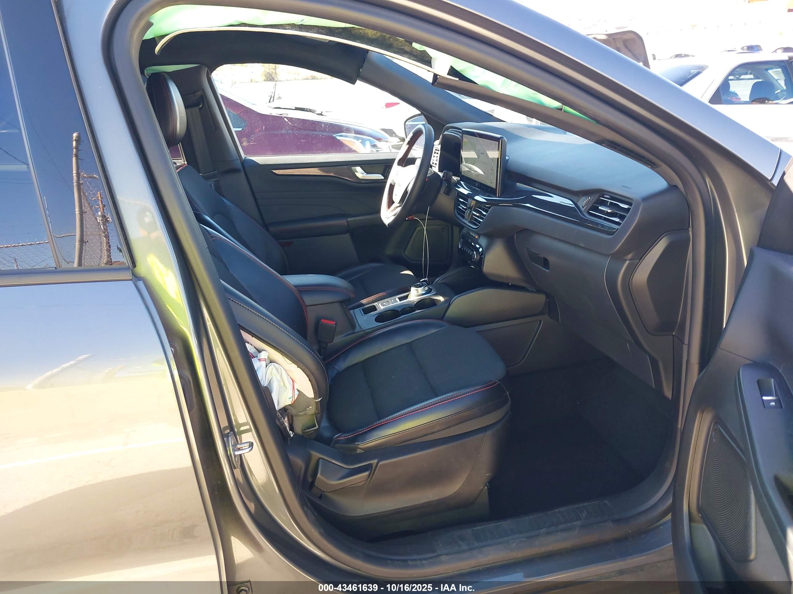 FORD ESCAPE image 5