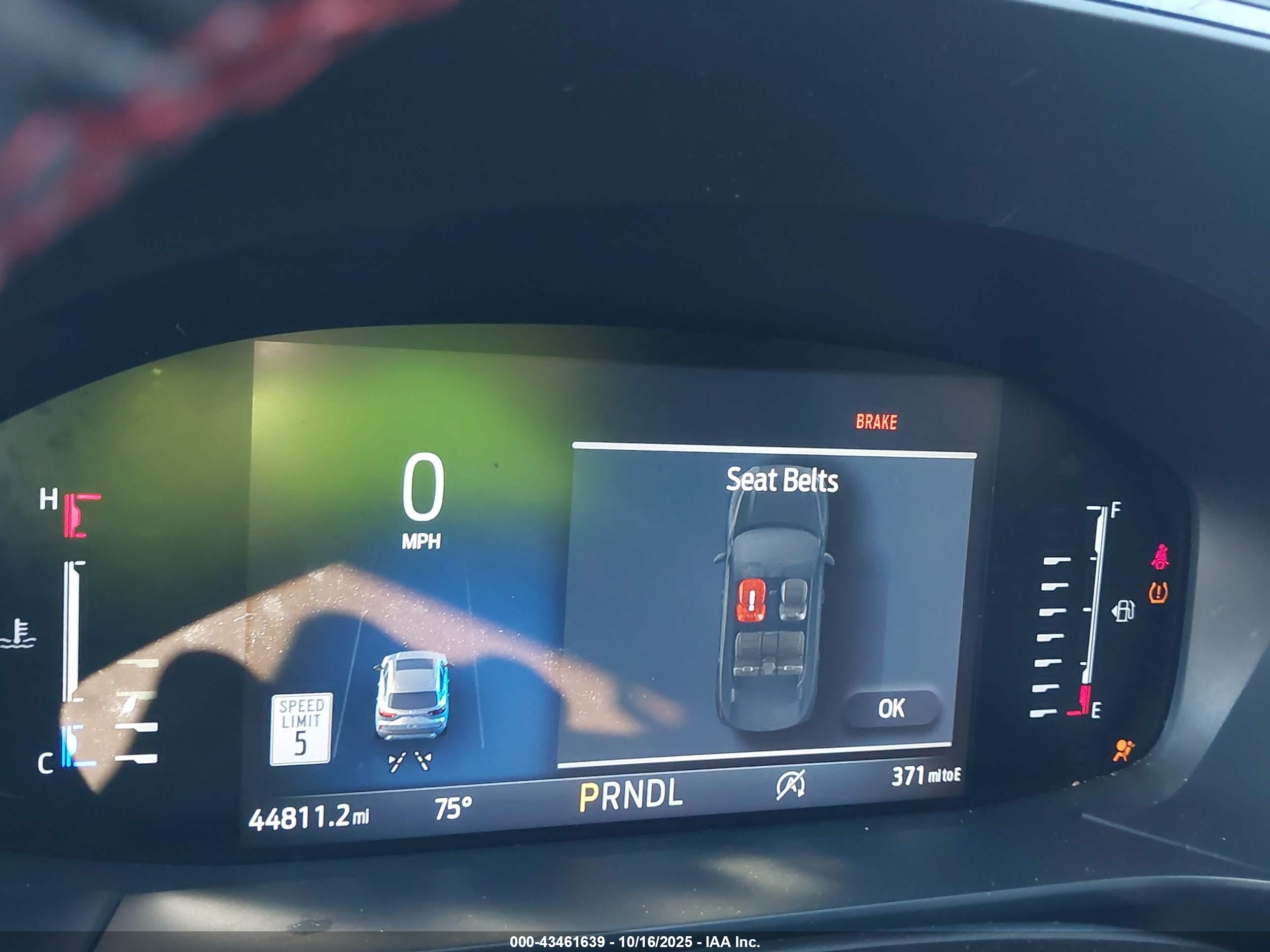 FORD ESCAPE image 7