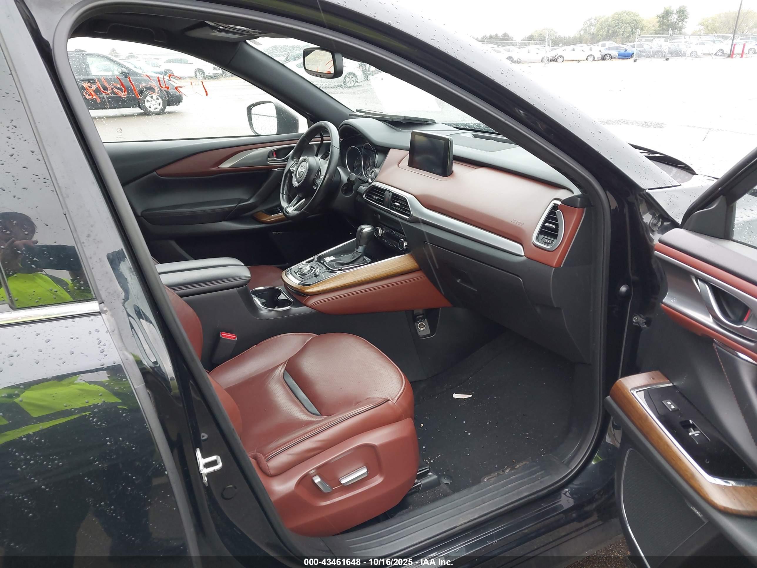 MAZDA CX-9 image 5