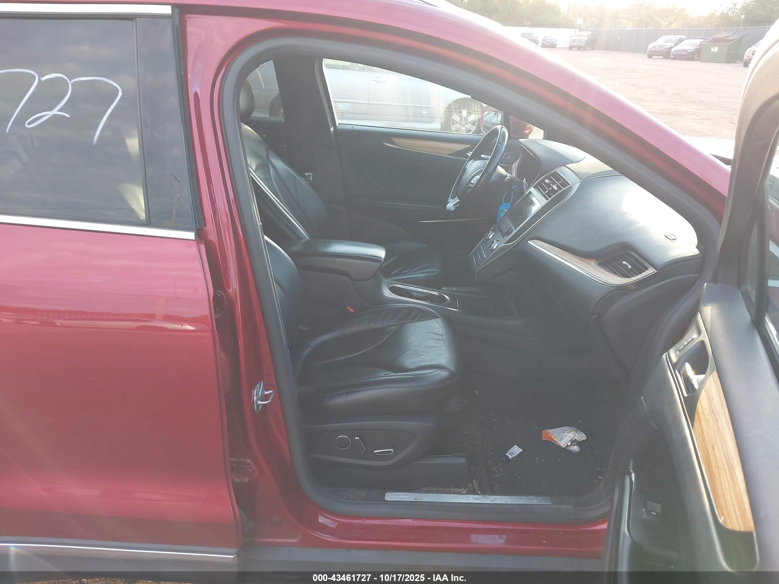 LINCOLN MKC image 5