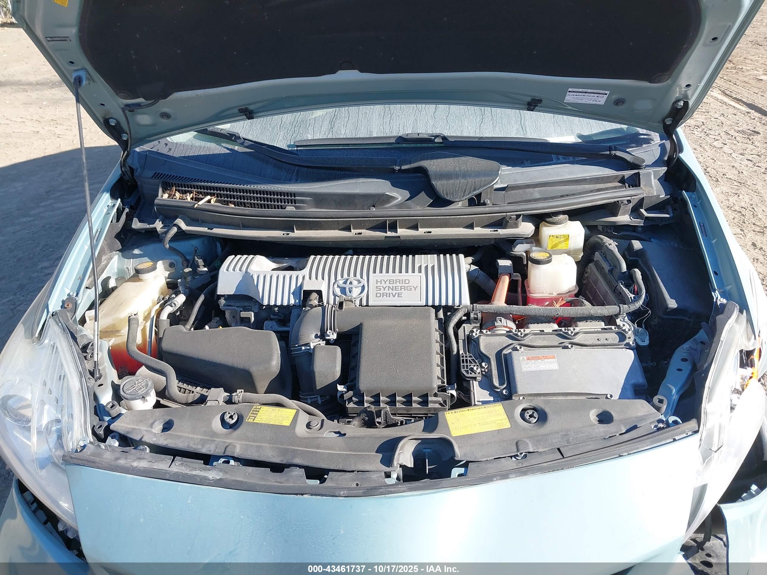 TOYOTA PRIUS image 10