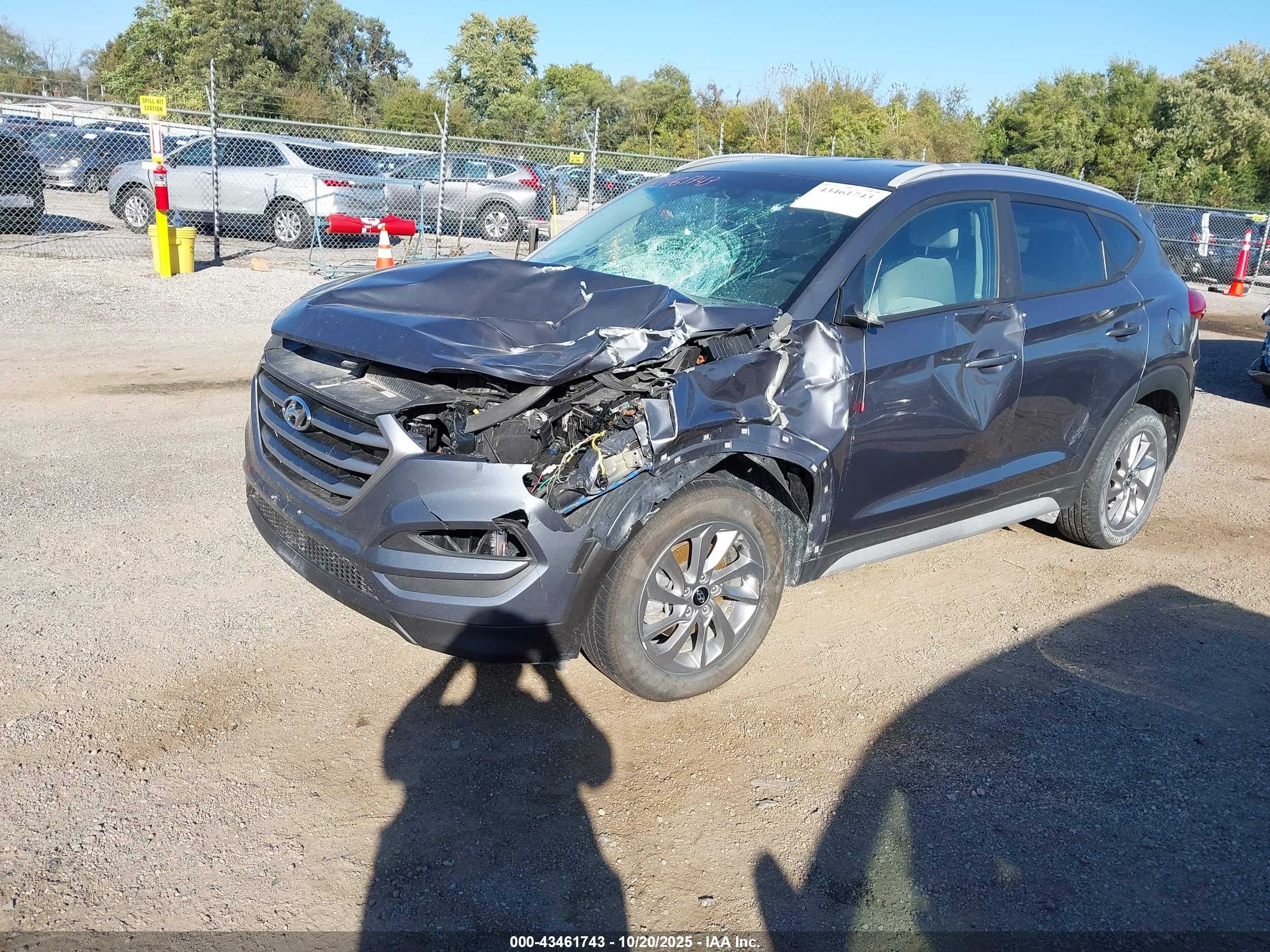 HYUNDAI TUCSON image 2