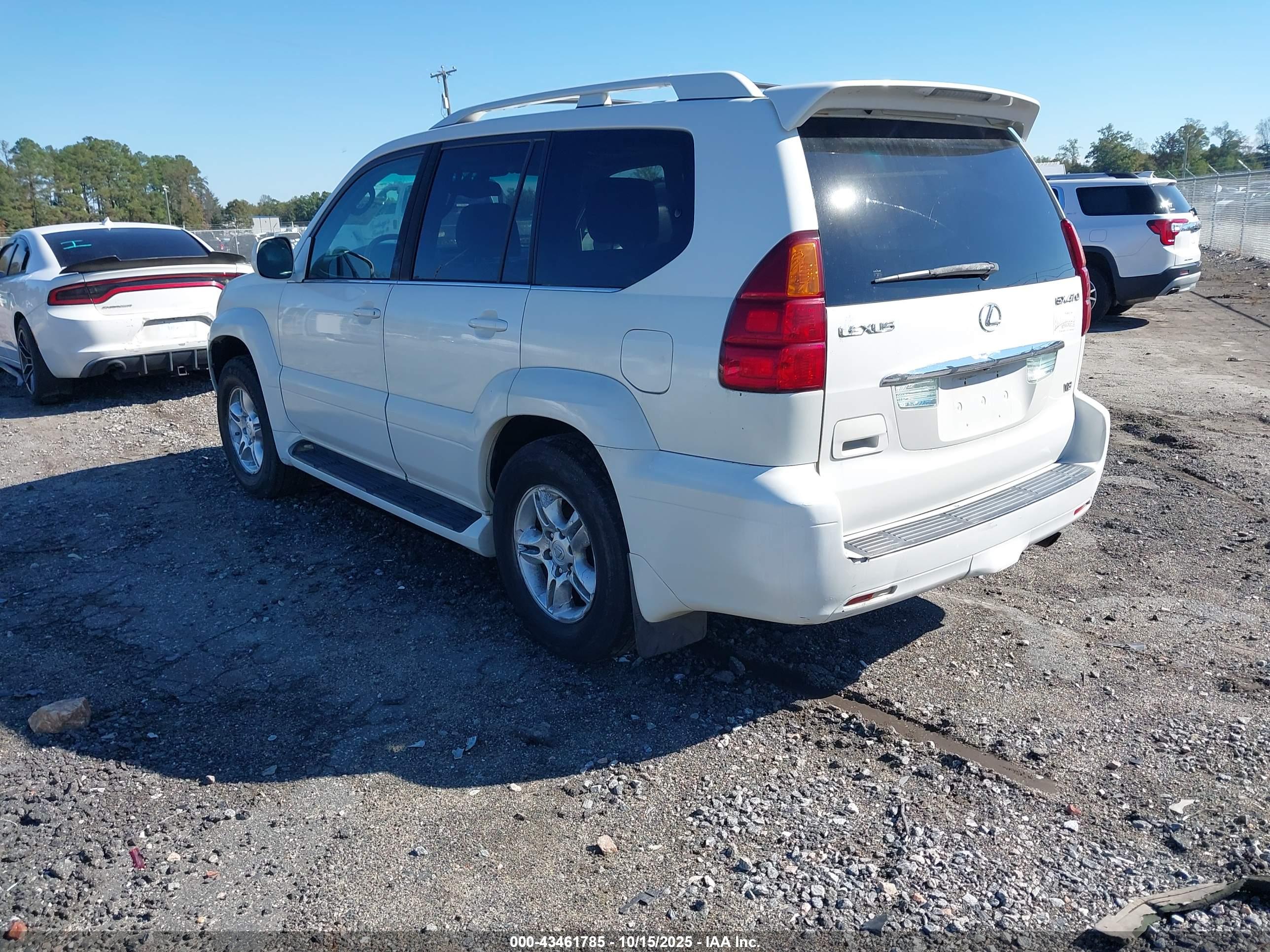 LEXUS GX image 3
