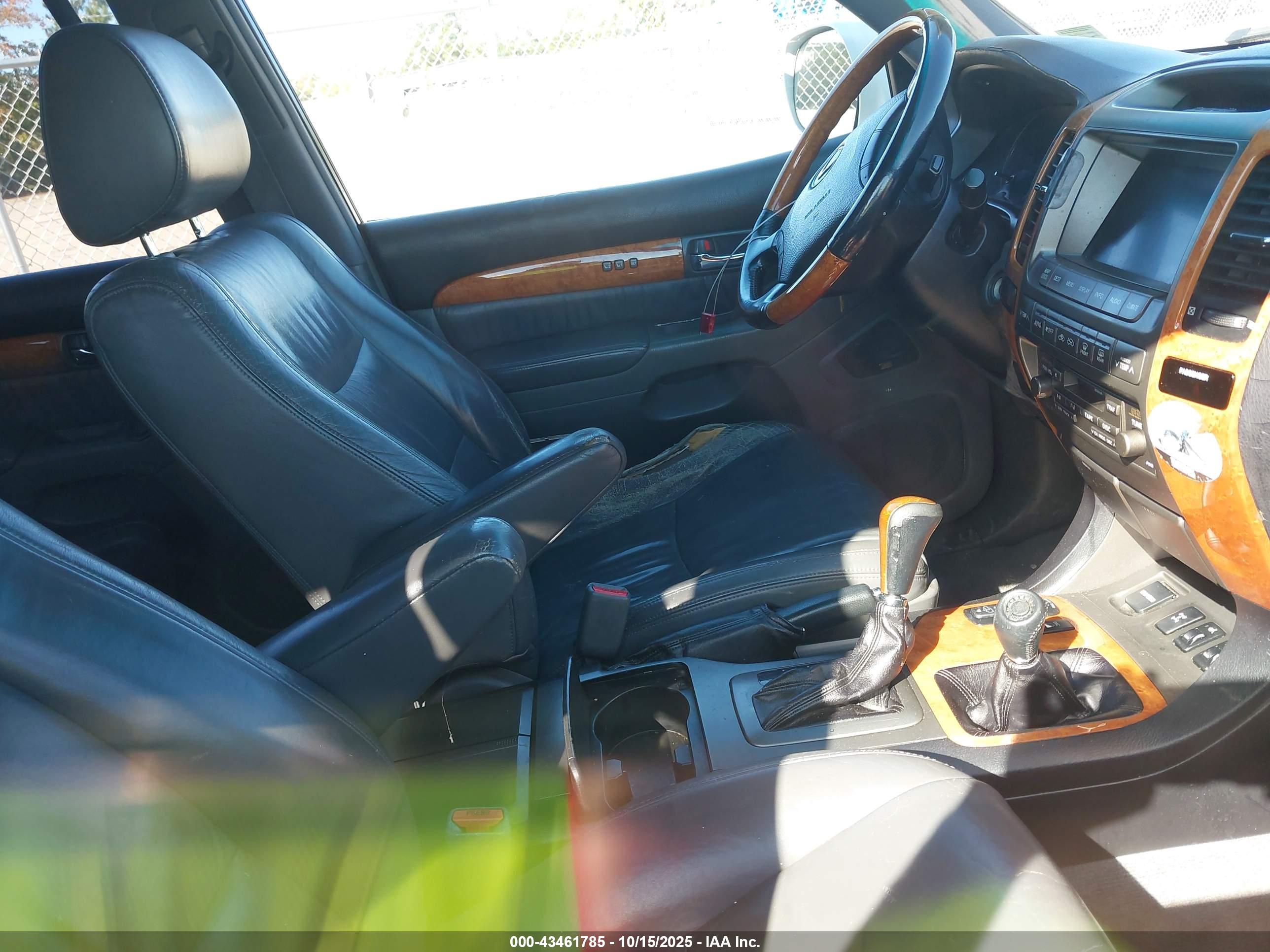 LEXUS GX image 5
