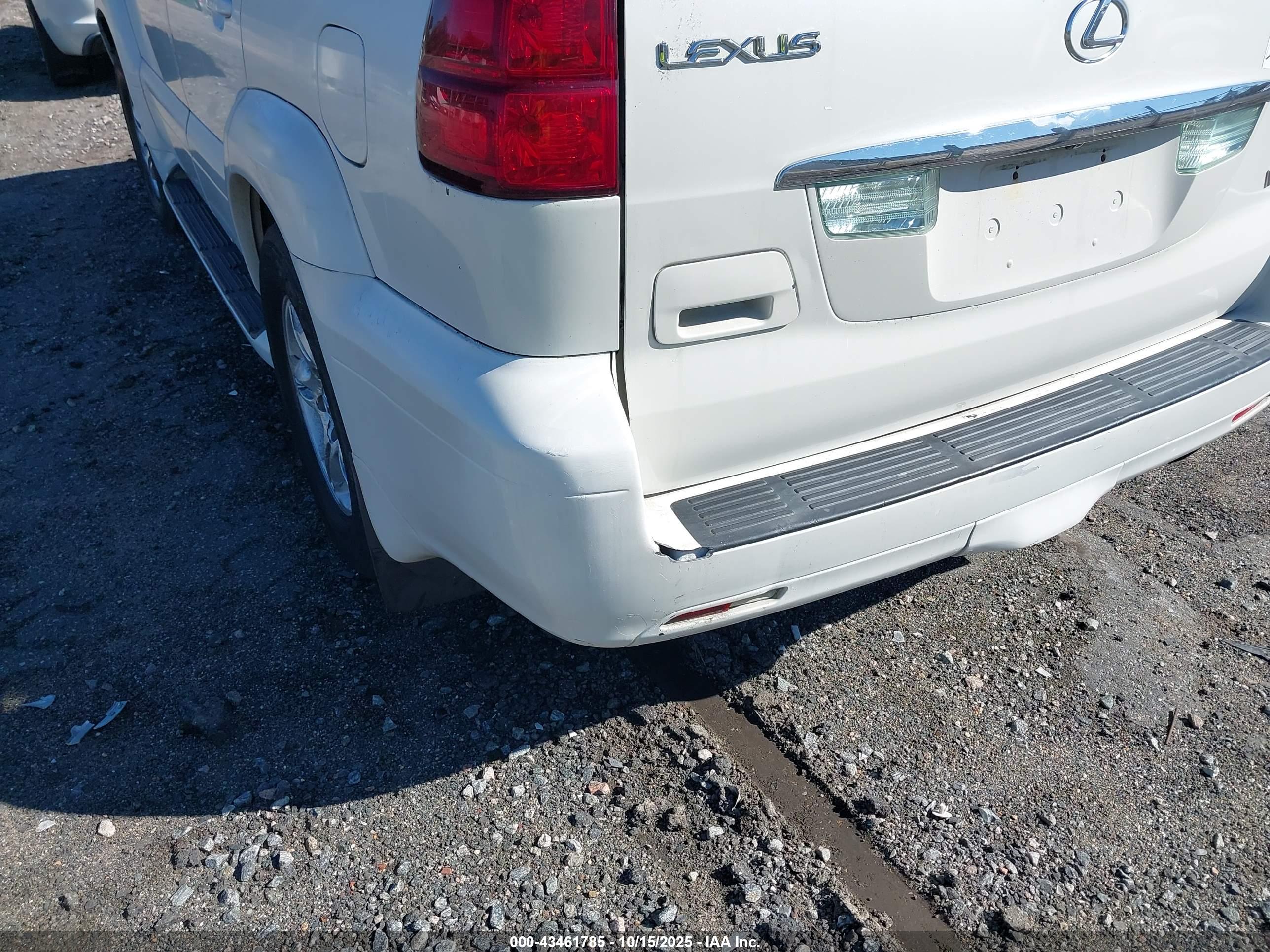 LEXUS GX image 6