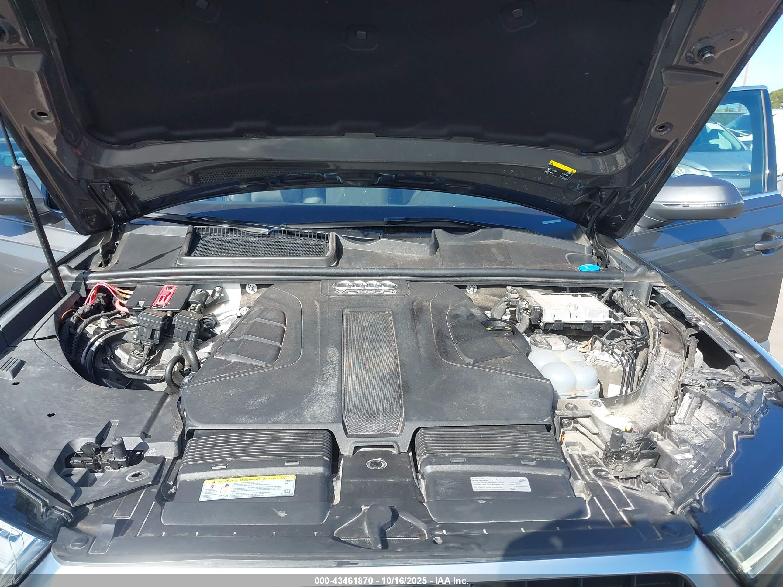 AUDI Q7 image 10