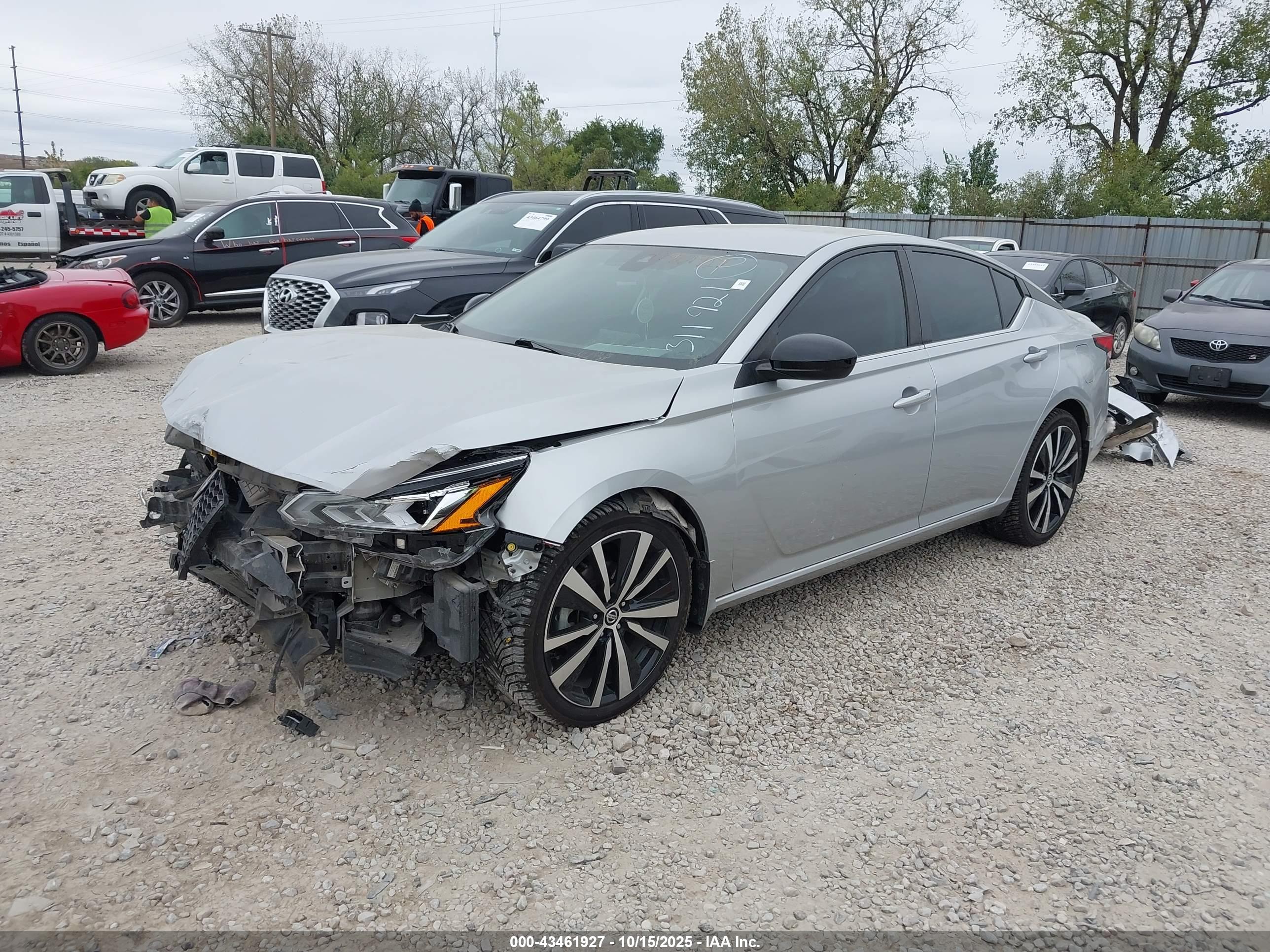 NISSAN ALTIMA image 2
