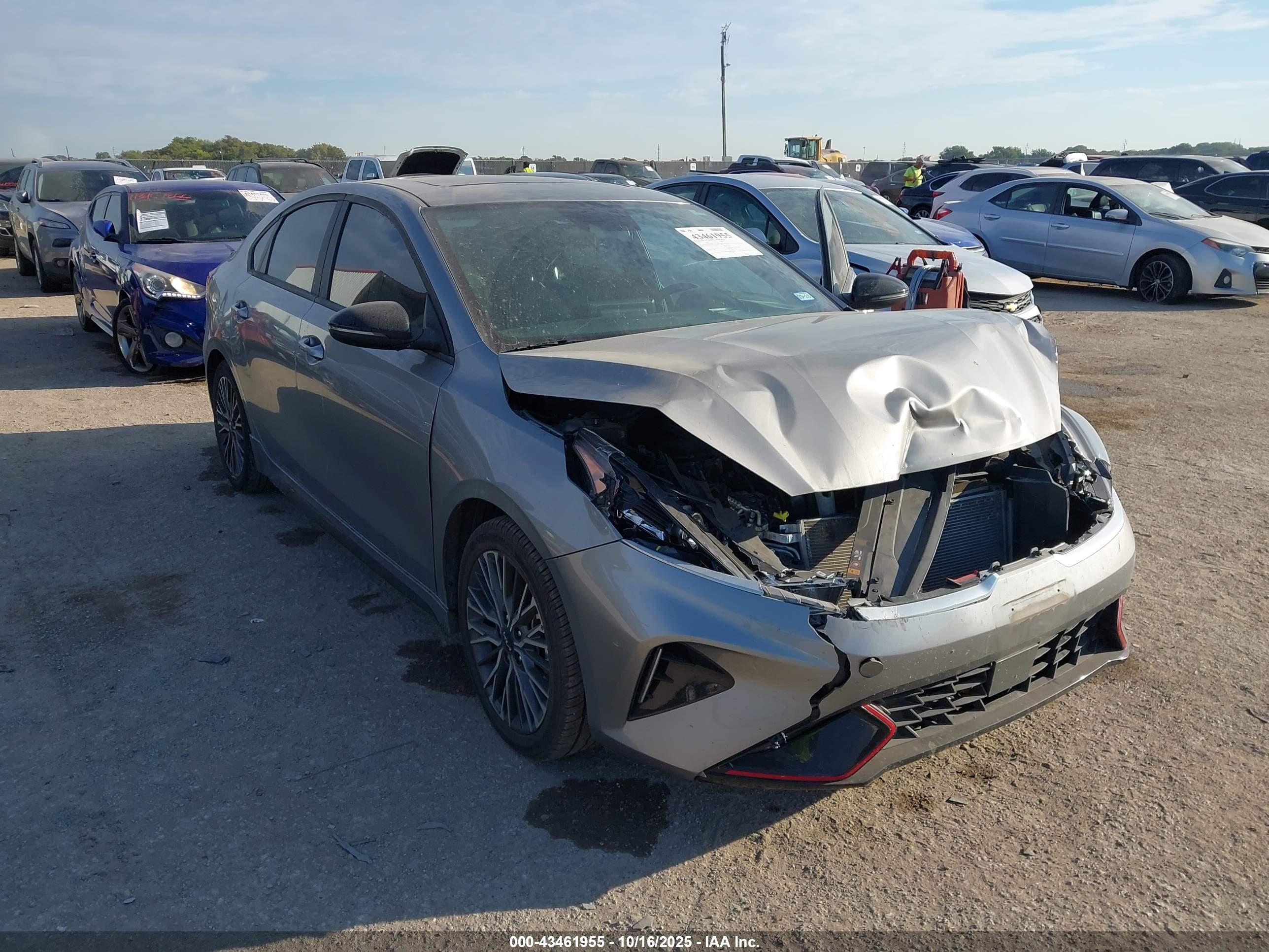 KIA FORTE image 6