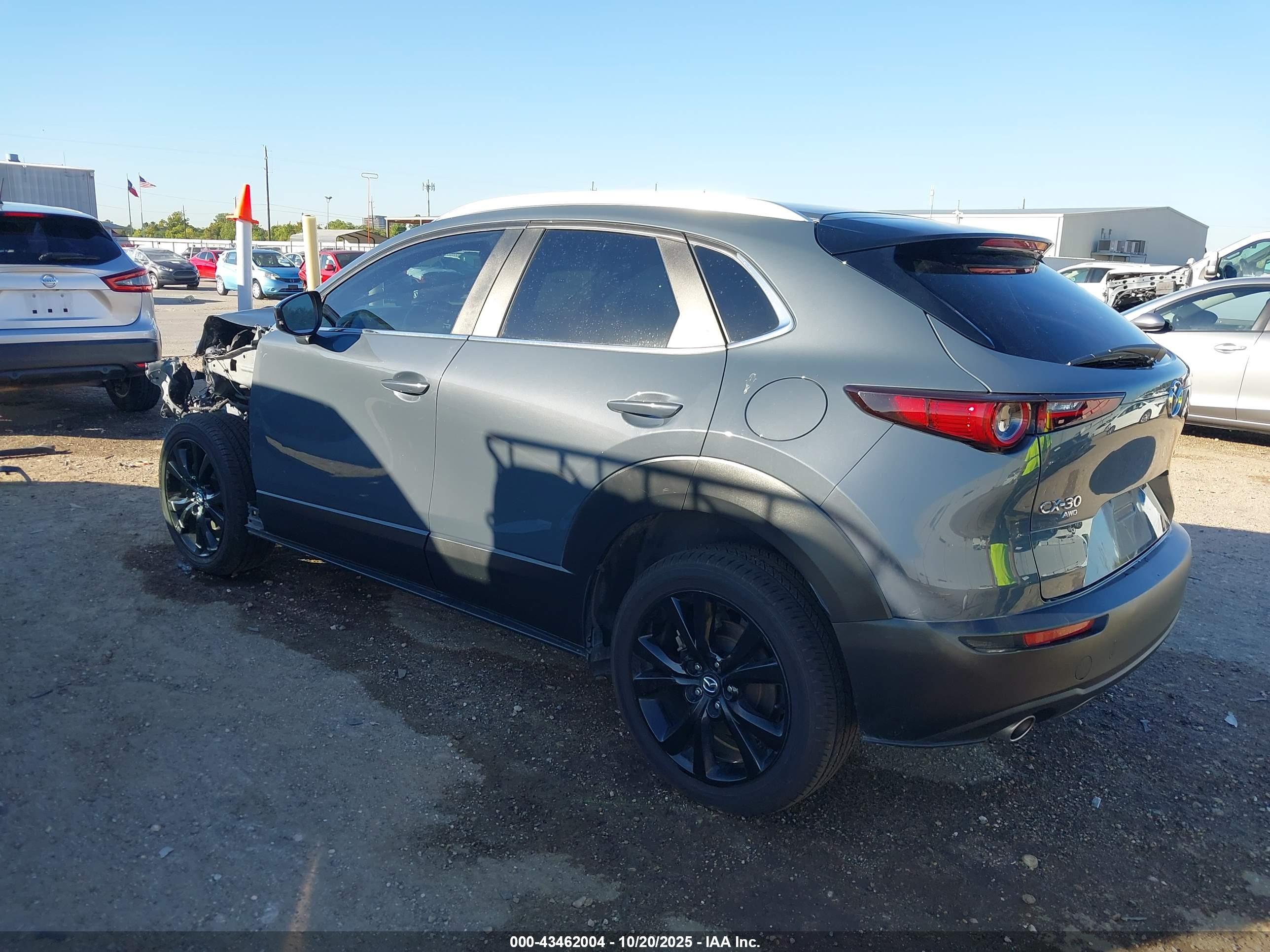 MAZDA CX-30 image 3