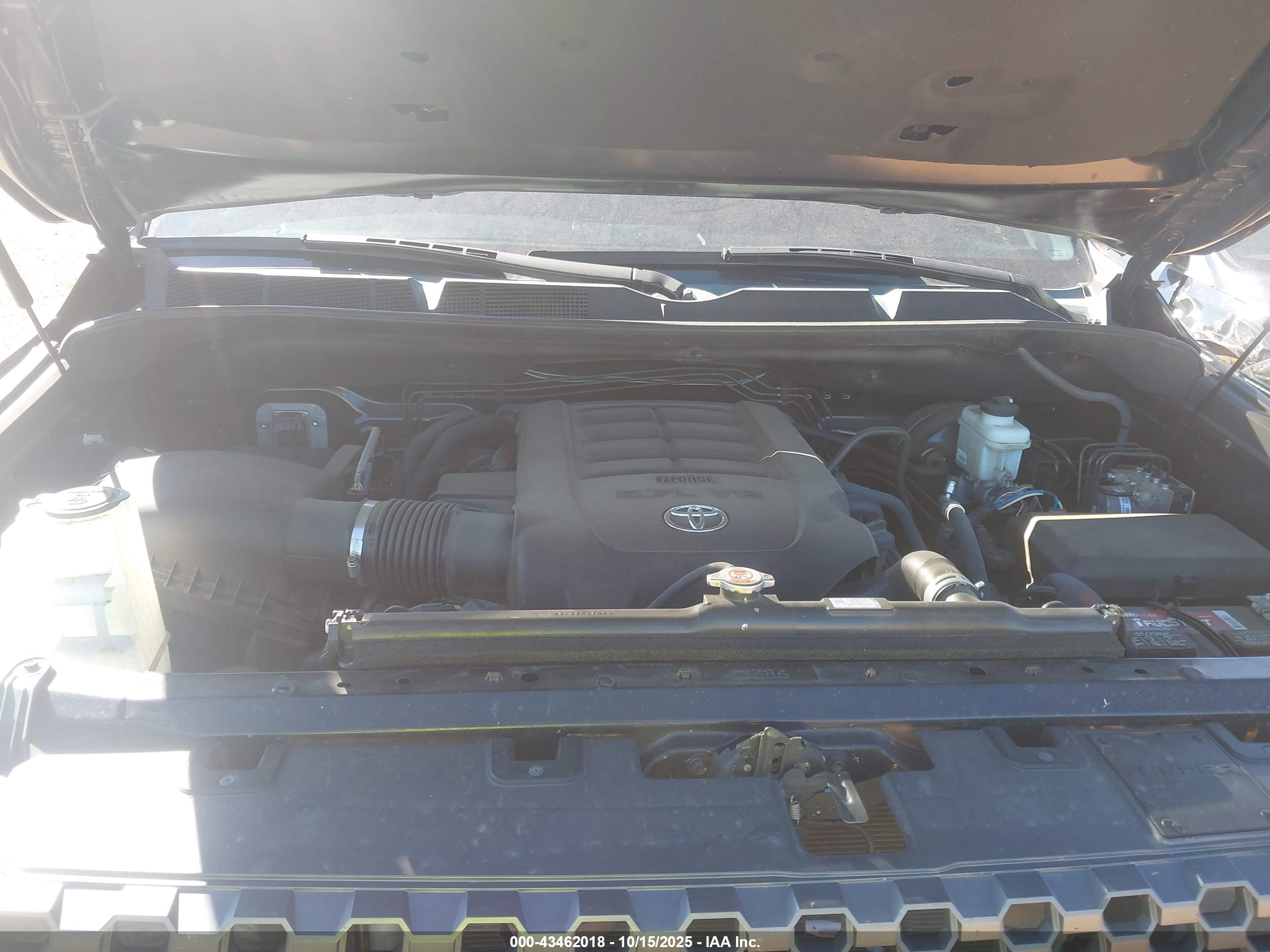 TOYOTA TUNDRA image 10