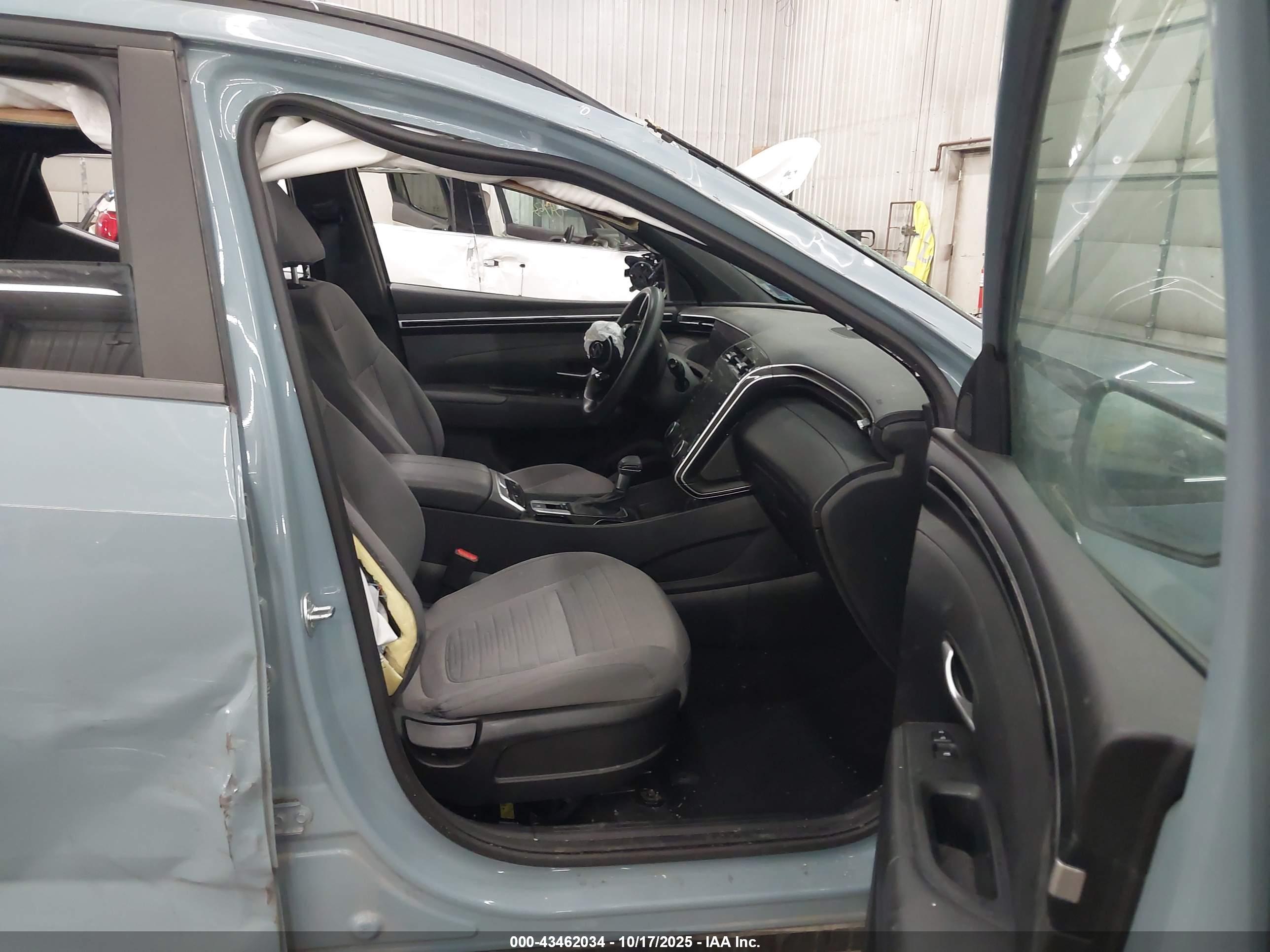 HYUNDAI SANTA image 5
