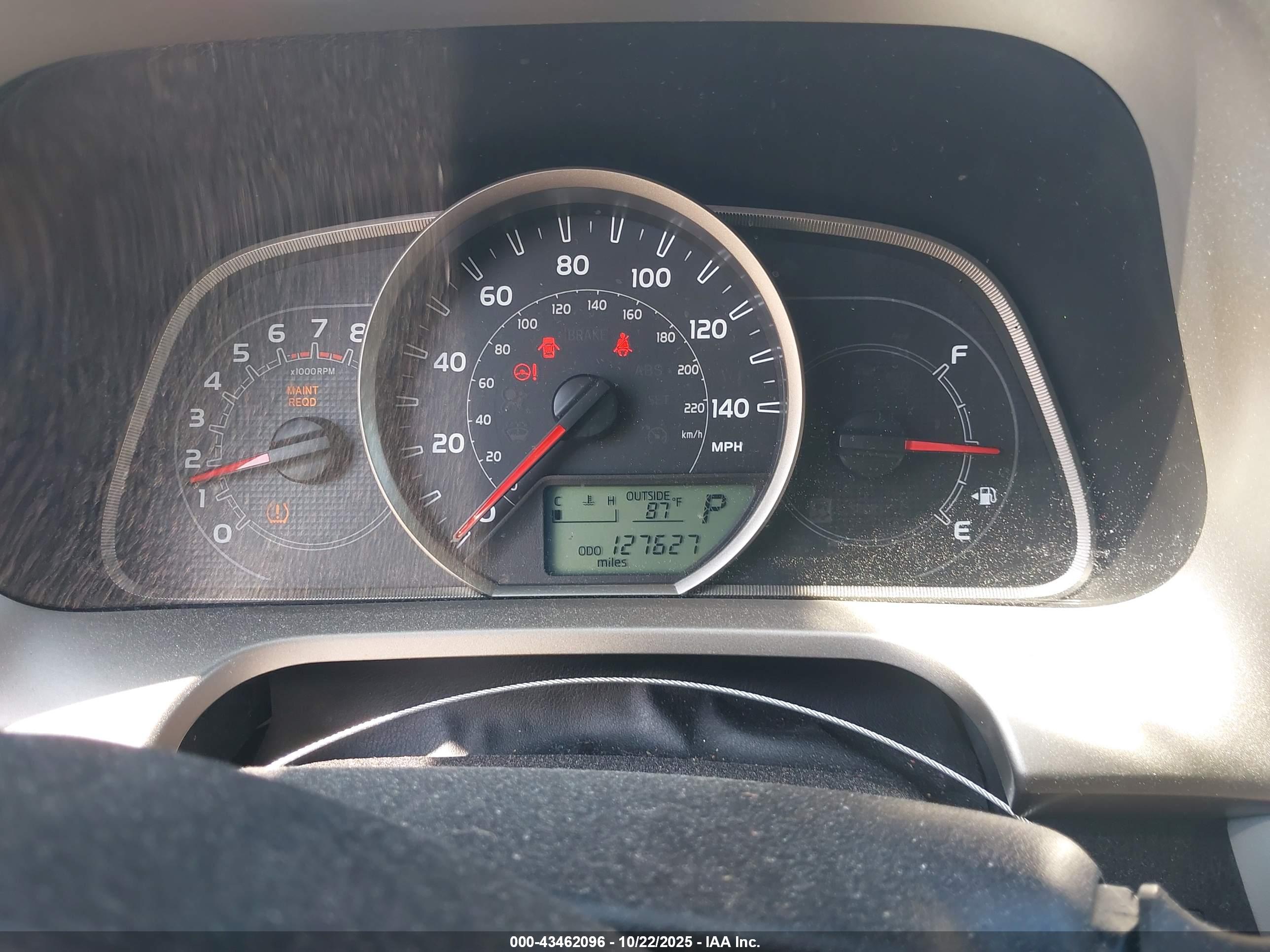 TOYOTA RAV4 image 7