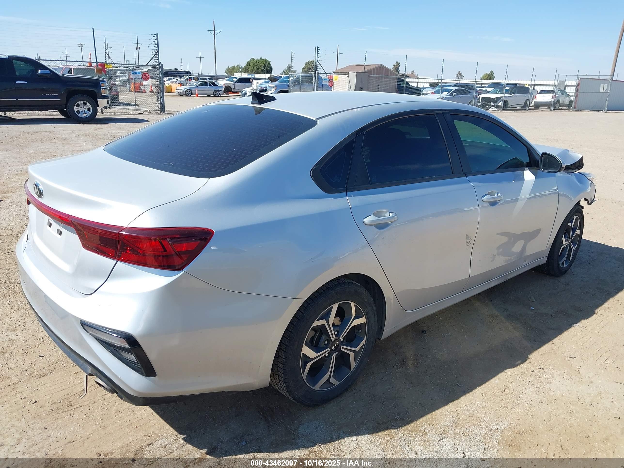 KIA FORTE image 4