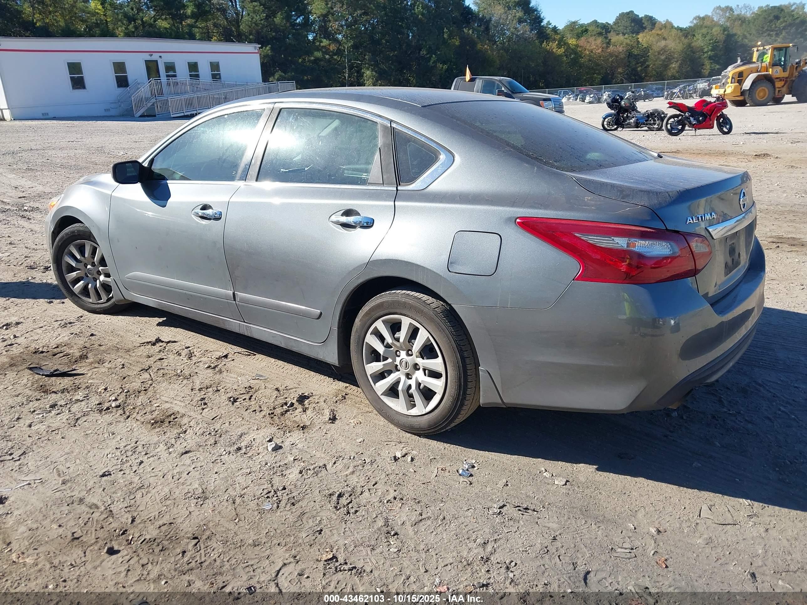 NISSAN ALTIMA image 3