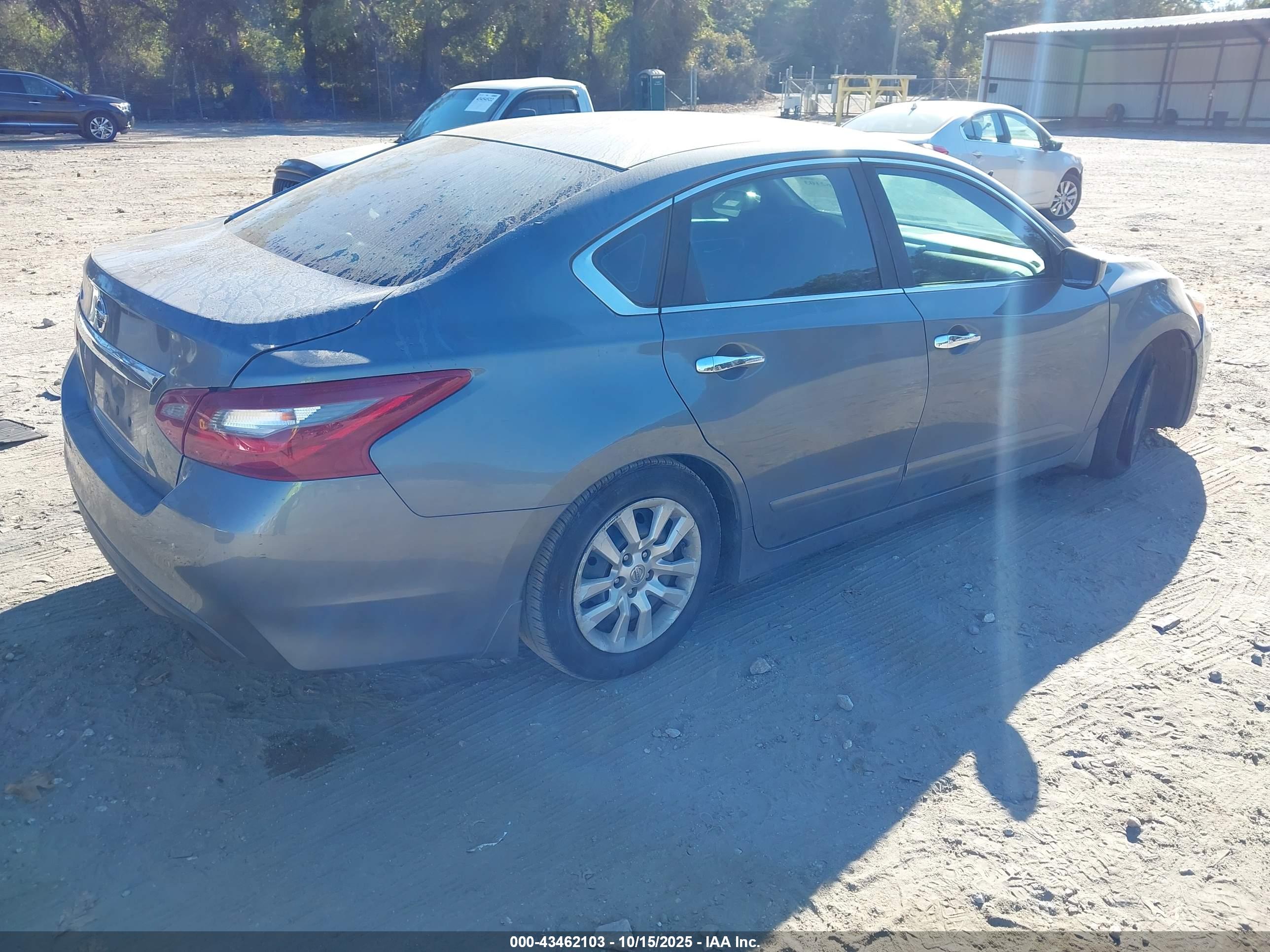 NISSAN ALTIMA image 4