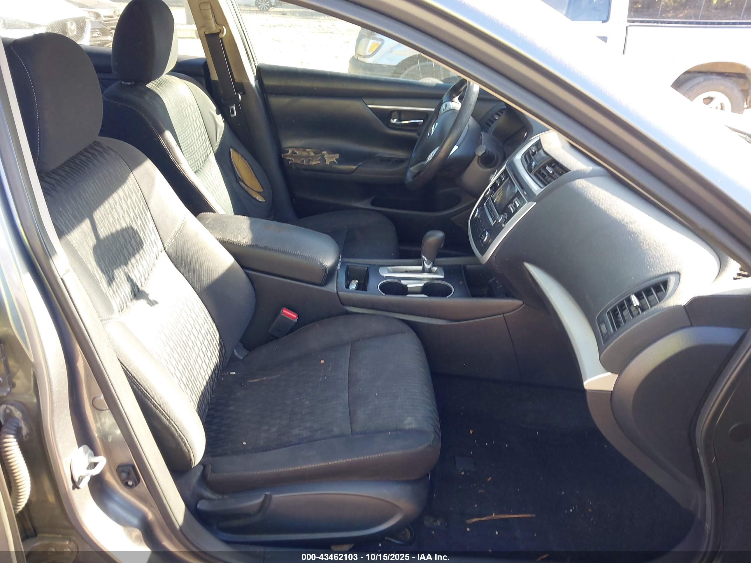 NISSAN ALTIMA image 5