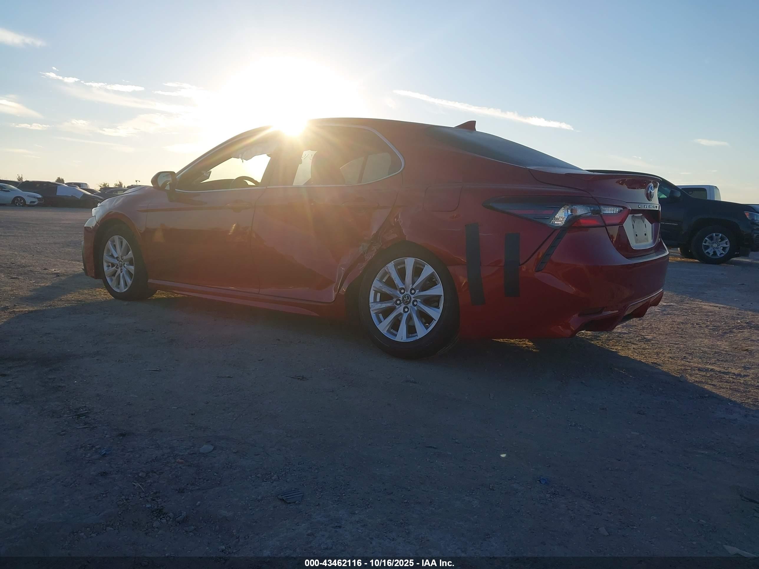 TOYOTA CAMRY image 3