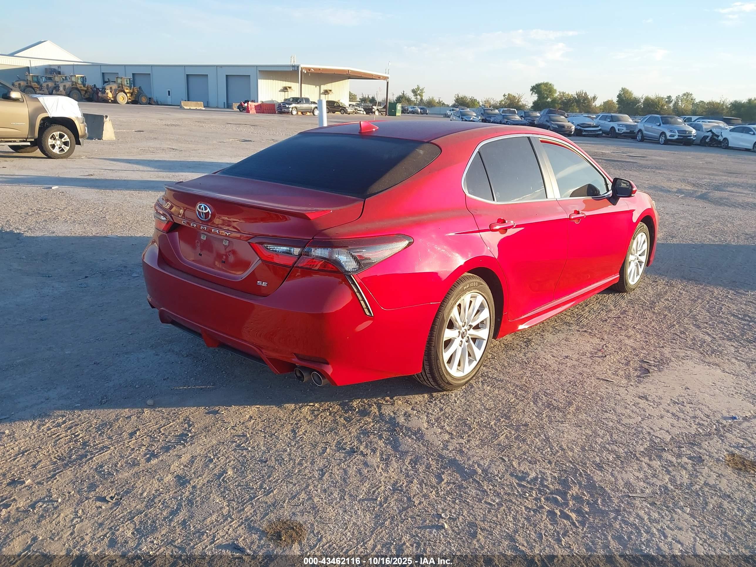 TOYOTA CAMRY image 4