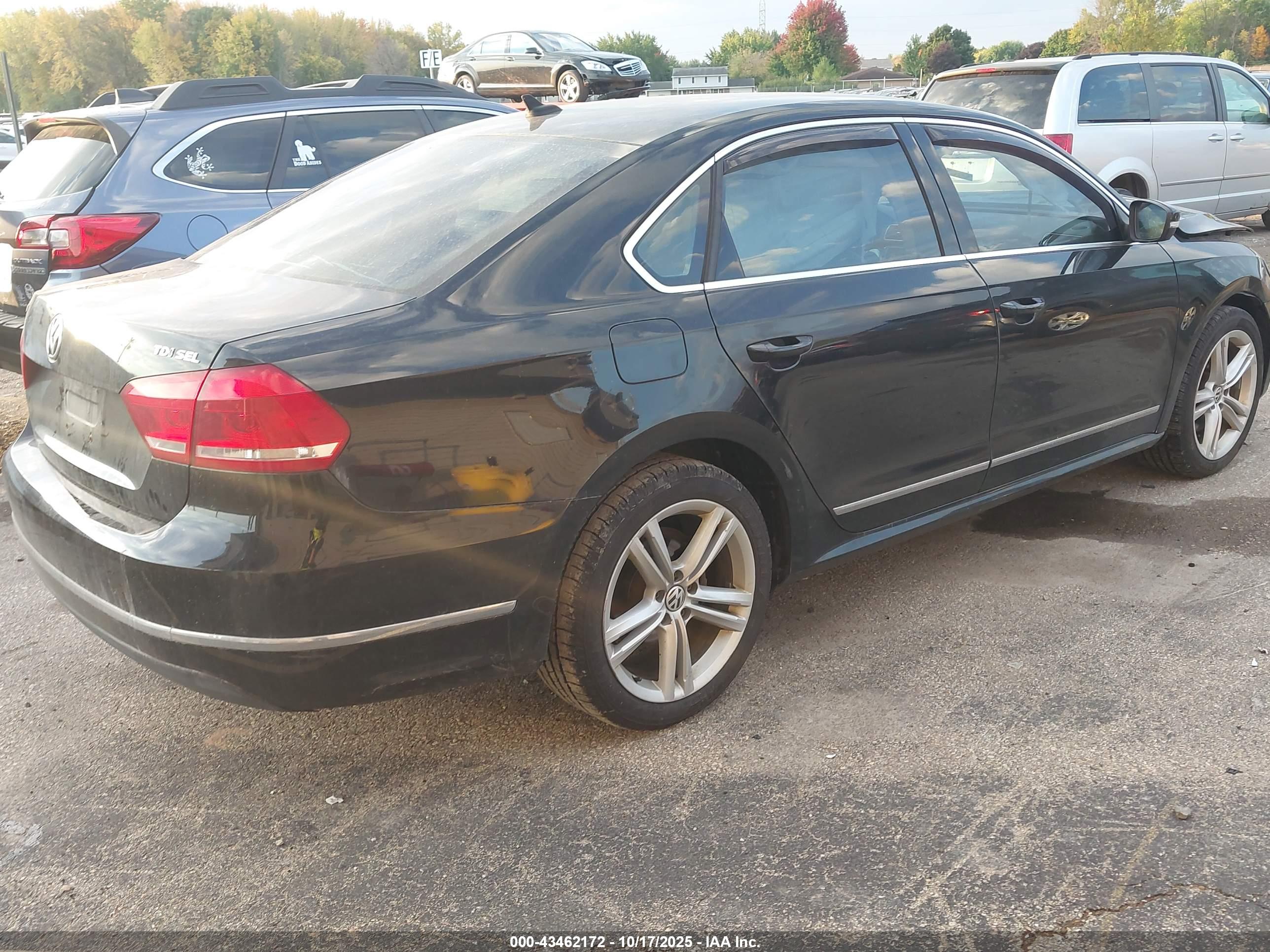VOLKSWAGEN PASSAT image 4