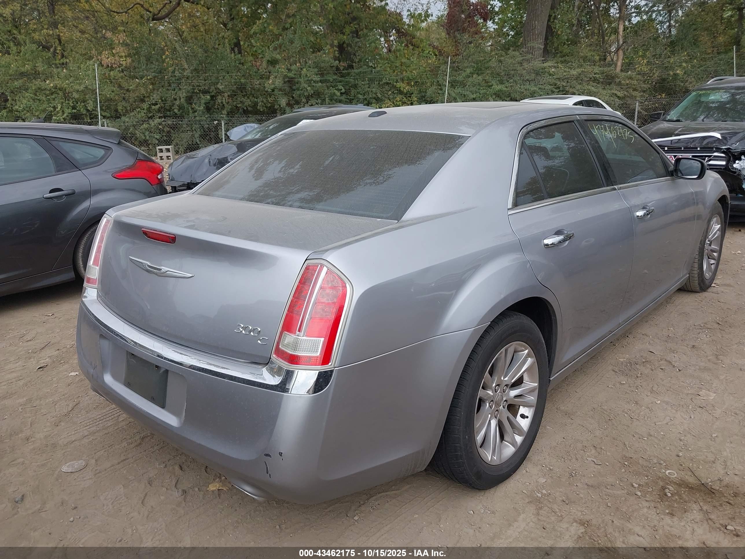 CHRYSLER 300C image 4