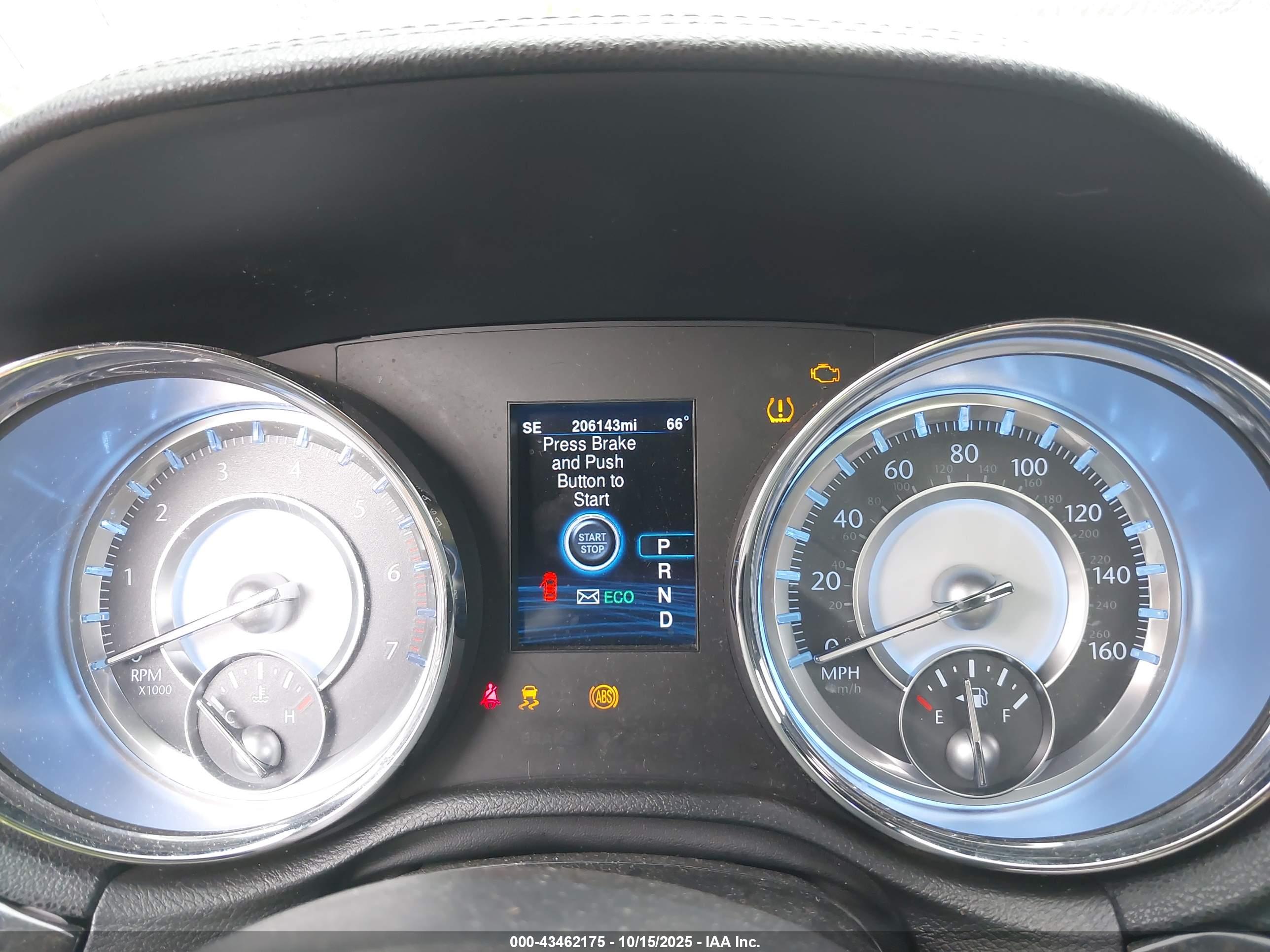 CHRYSLER 300C image 7