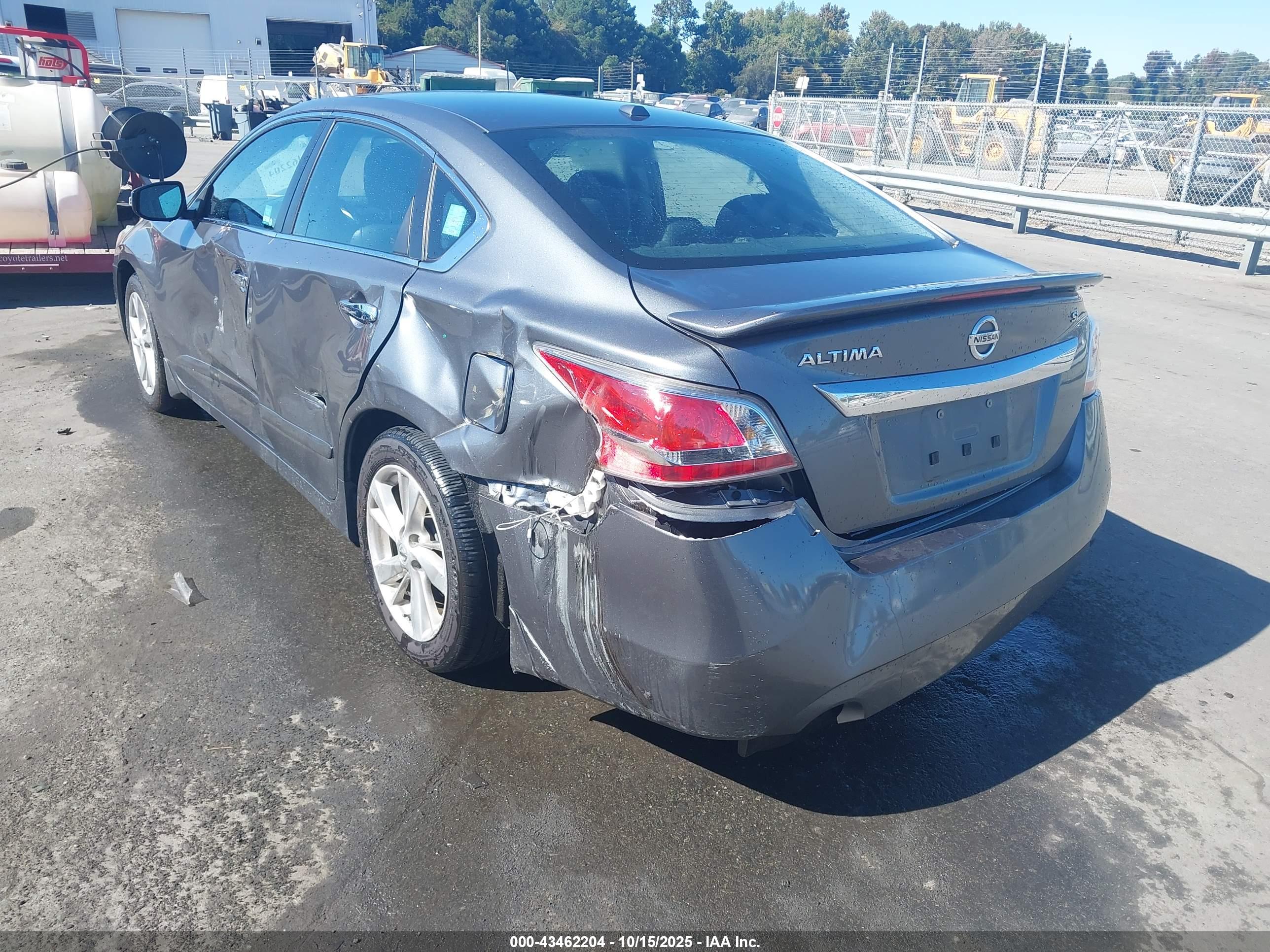 NISSAN ALTIMA image 3