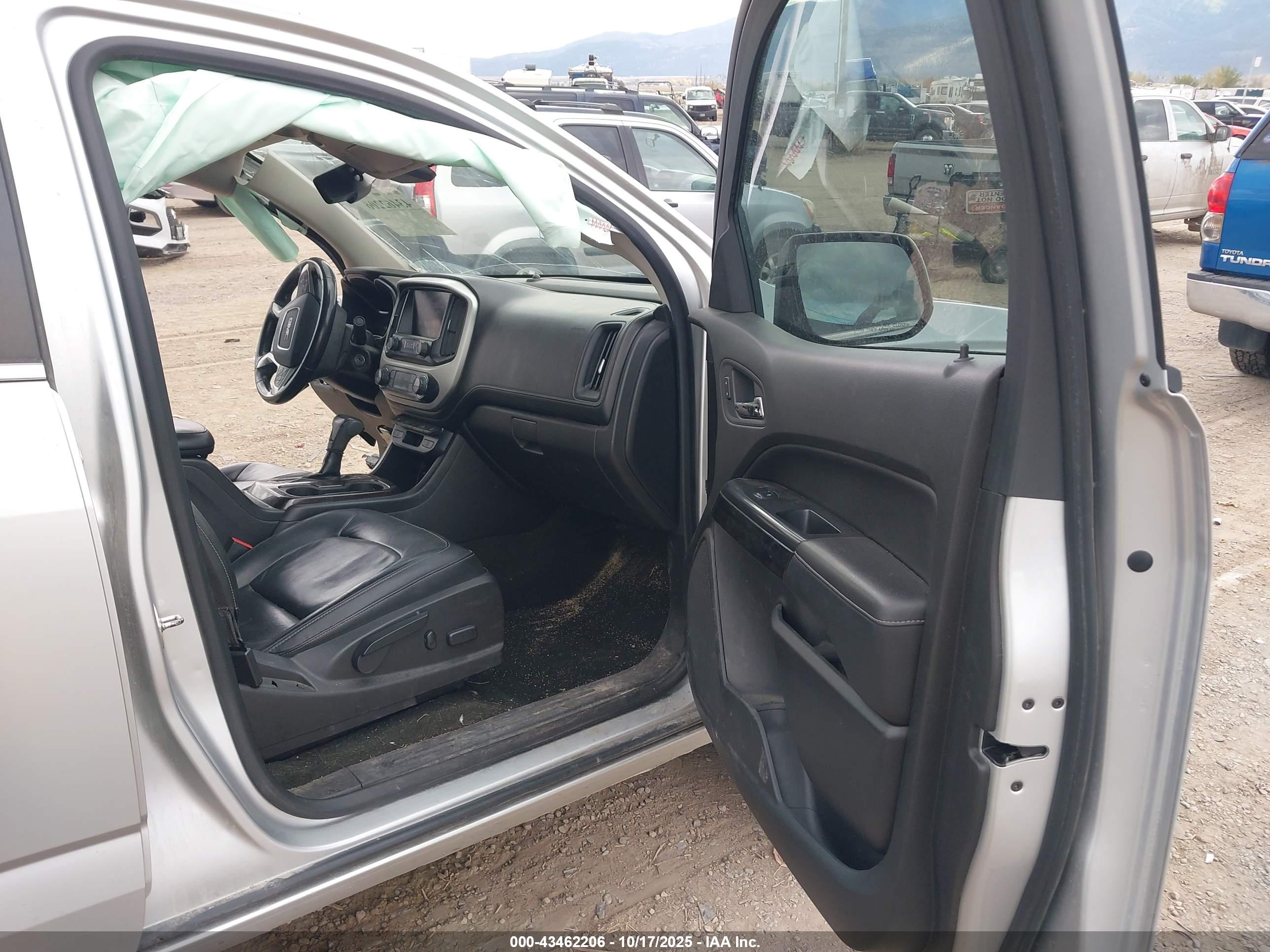 GMC CANYON image 5