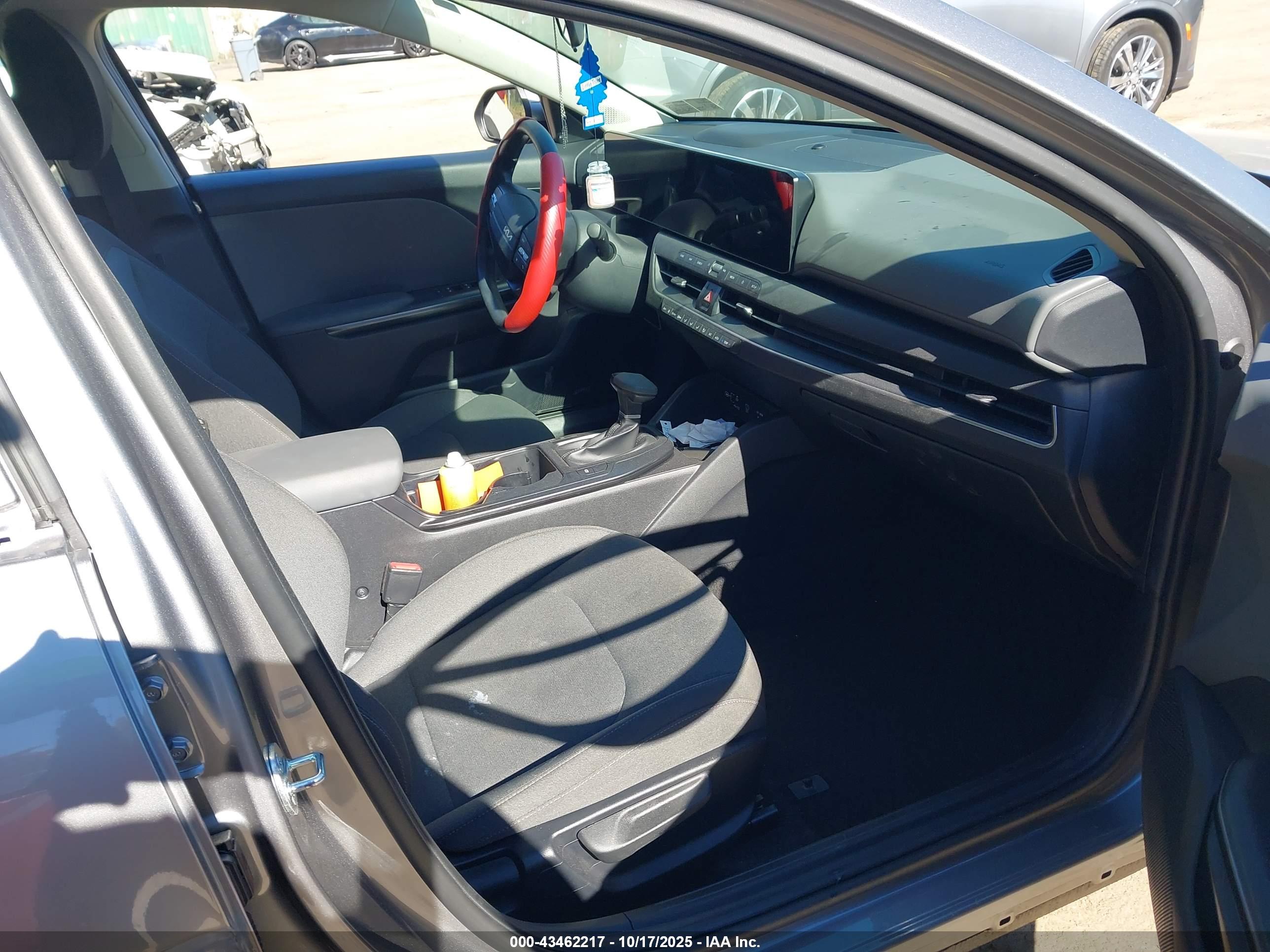 KIA K4 image 5
