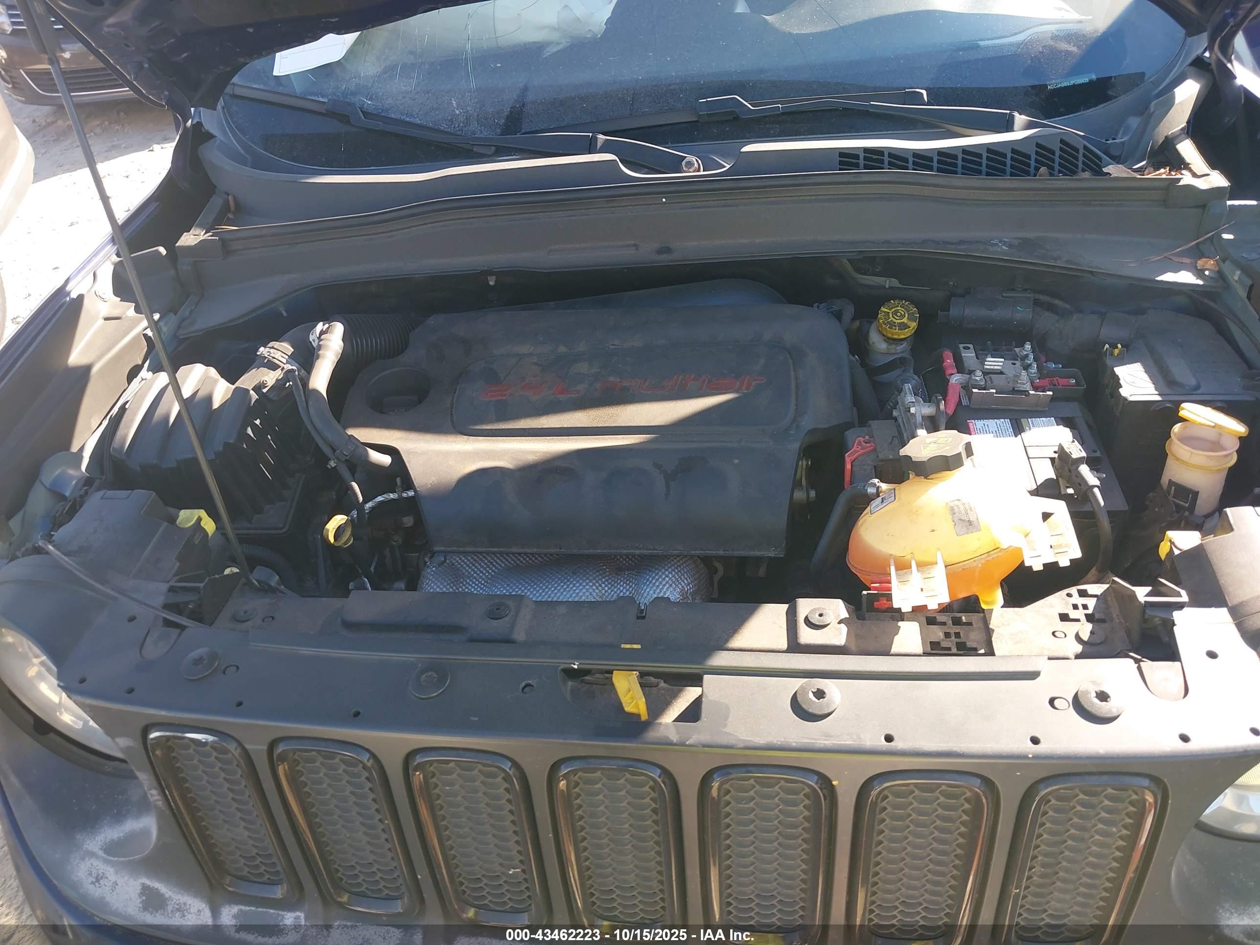 JEEP RENEGADE image 10