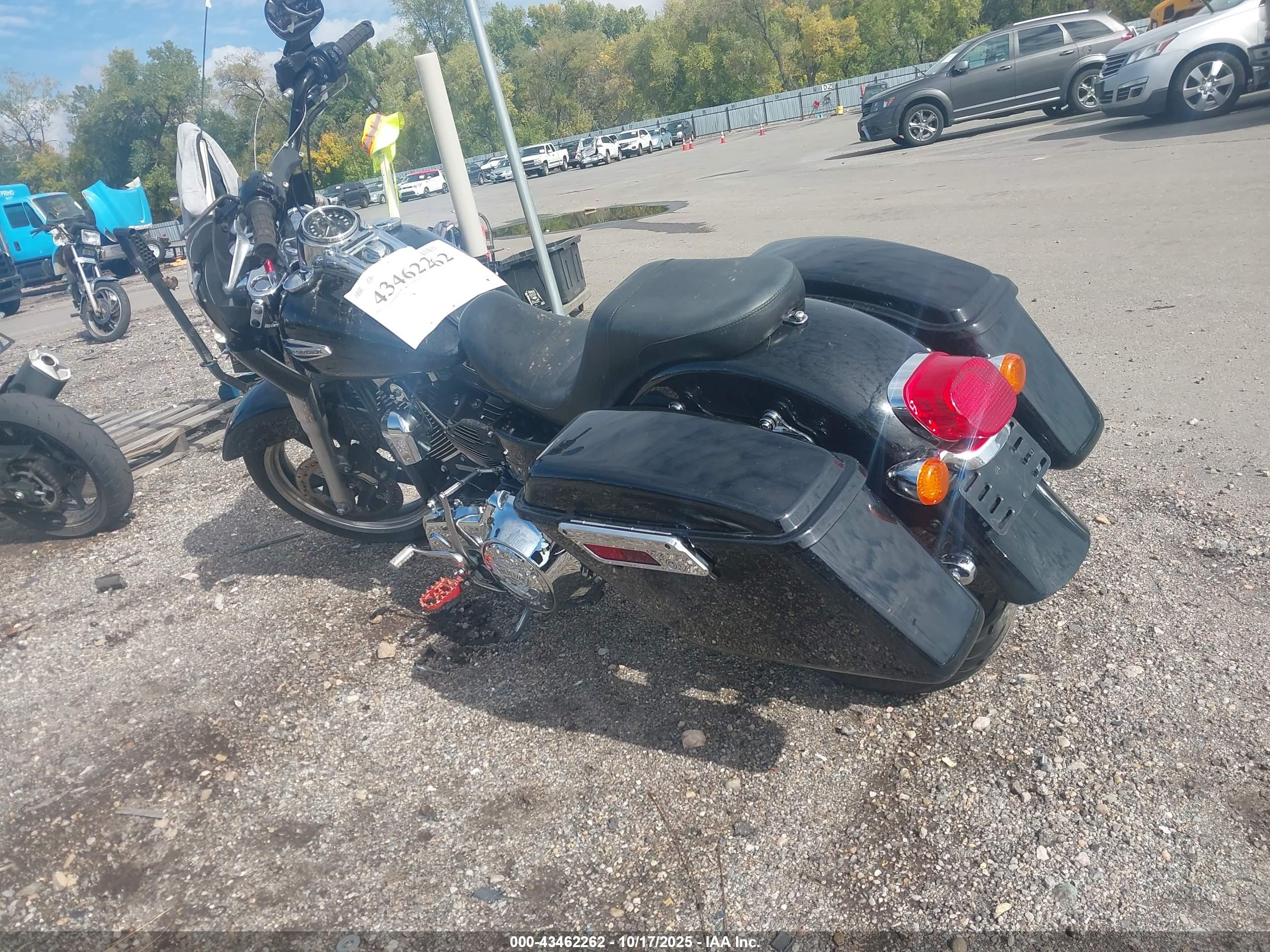 HARLEY-DAVIDSON FLD image 3
