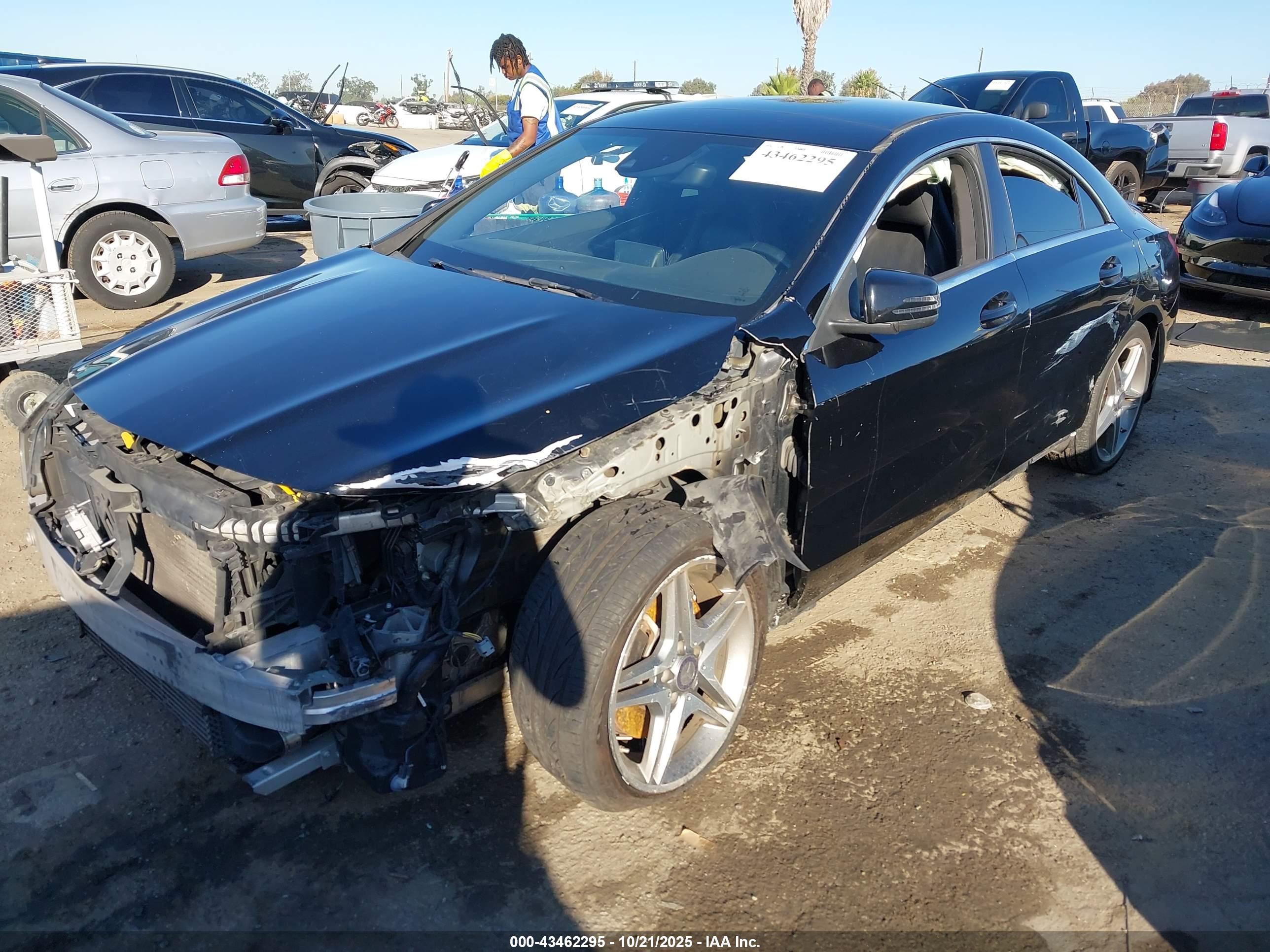 MERCEDES-BENZ CLA image 2