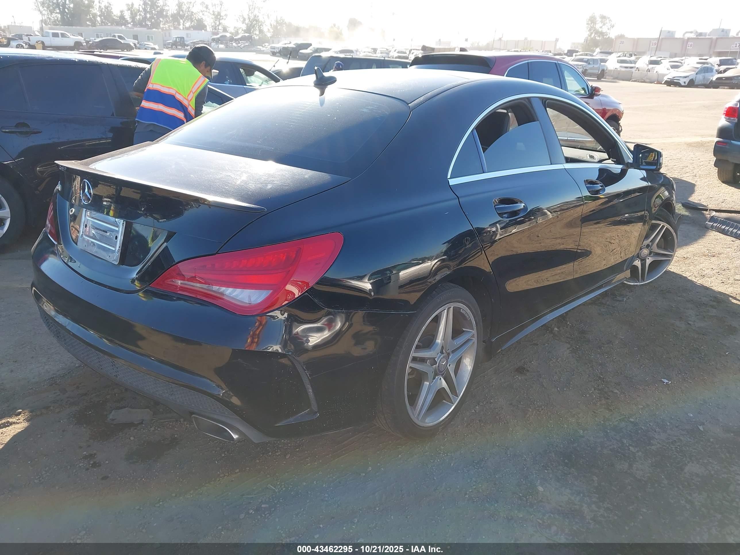 MERCEDES-BENZ CLA image 4