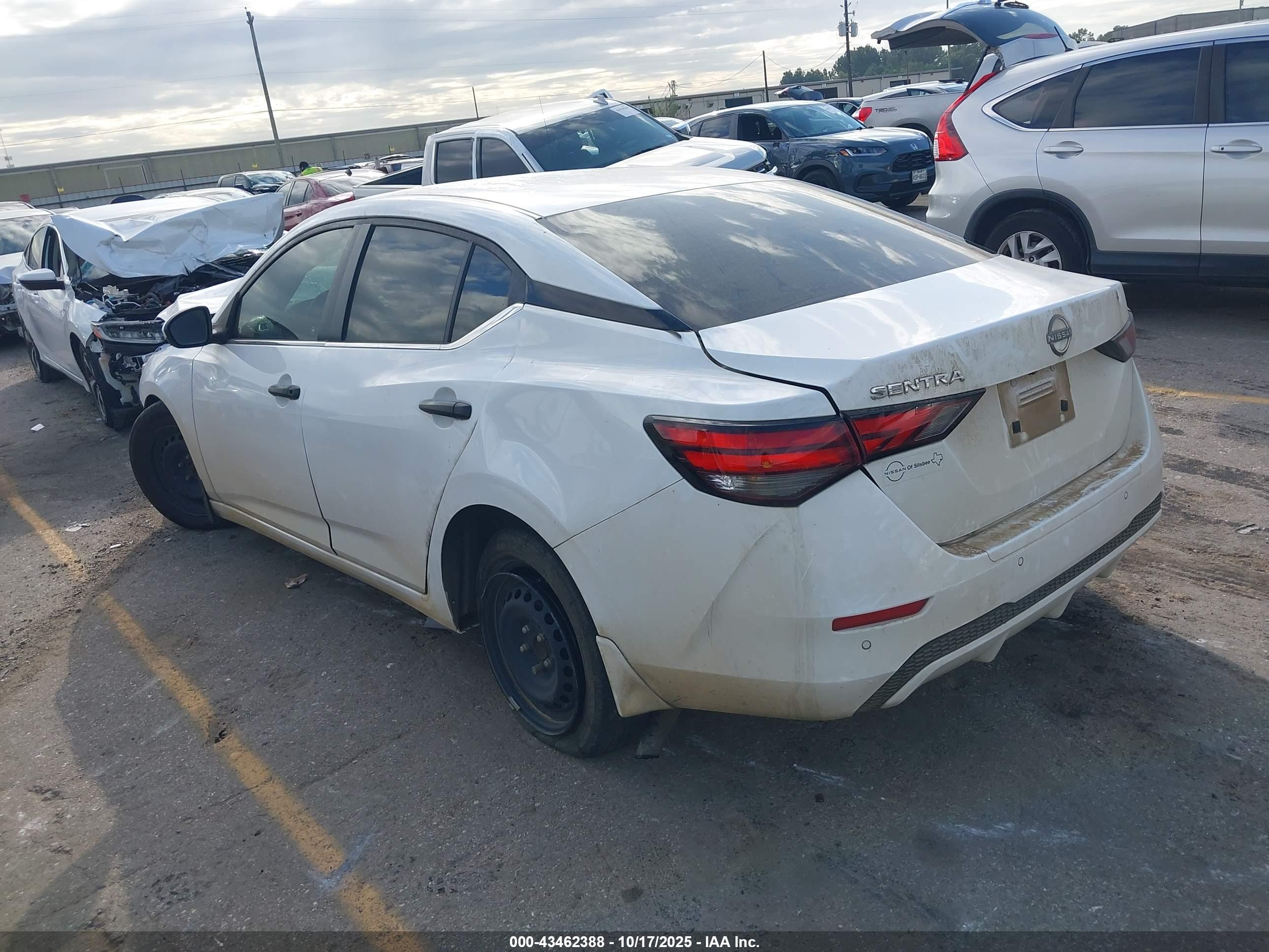 NISSAN SENTRA image 3