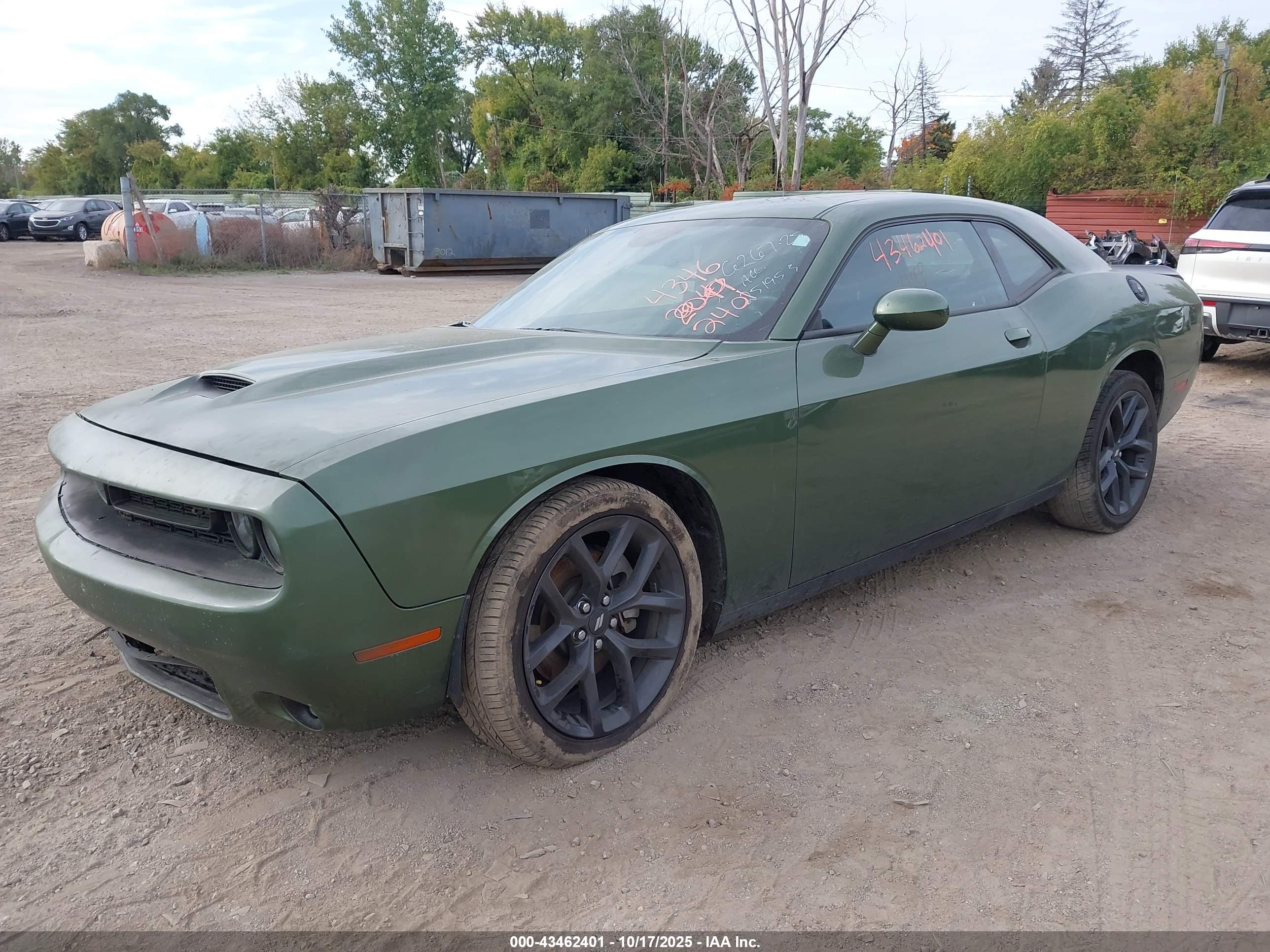 DODGE CHALLENGER image 2