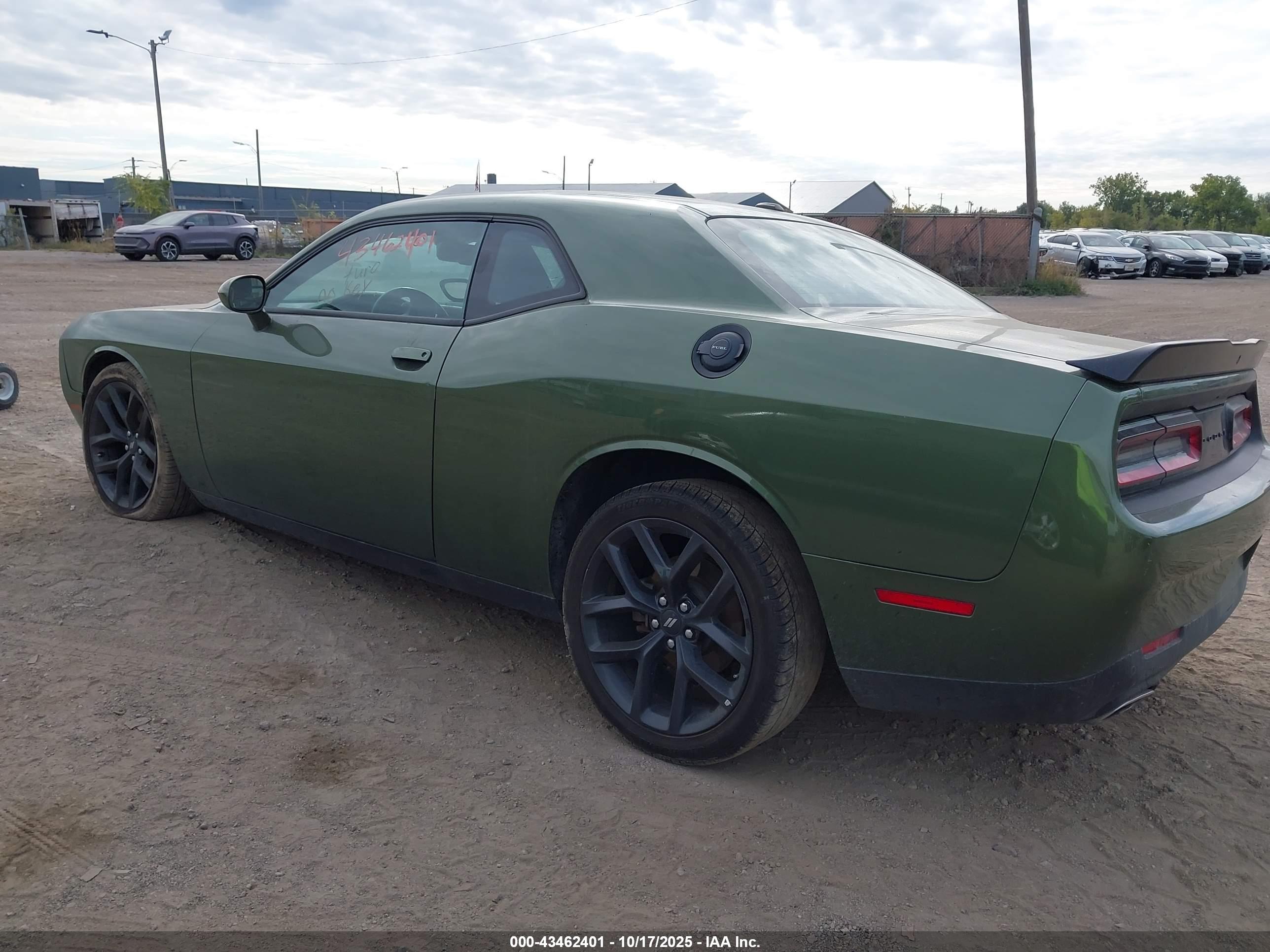 DODGE CHALLENGER image 3