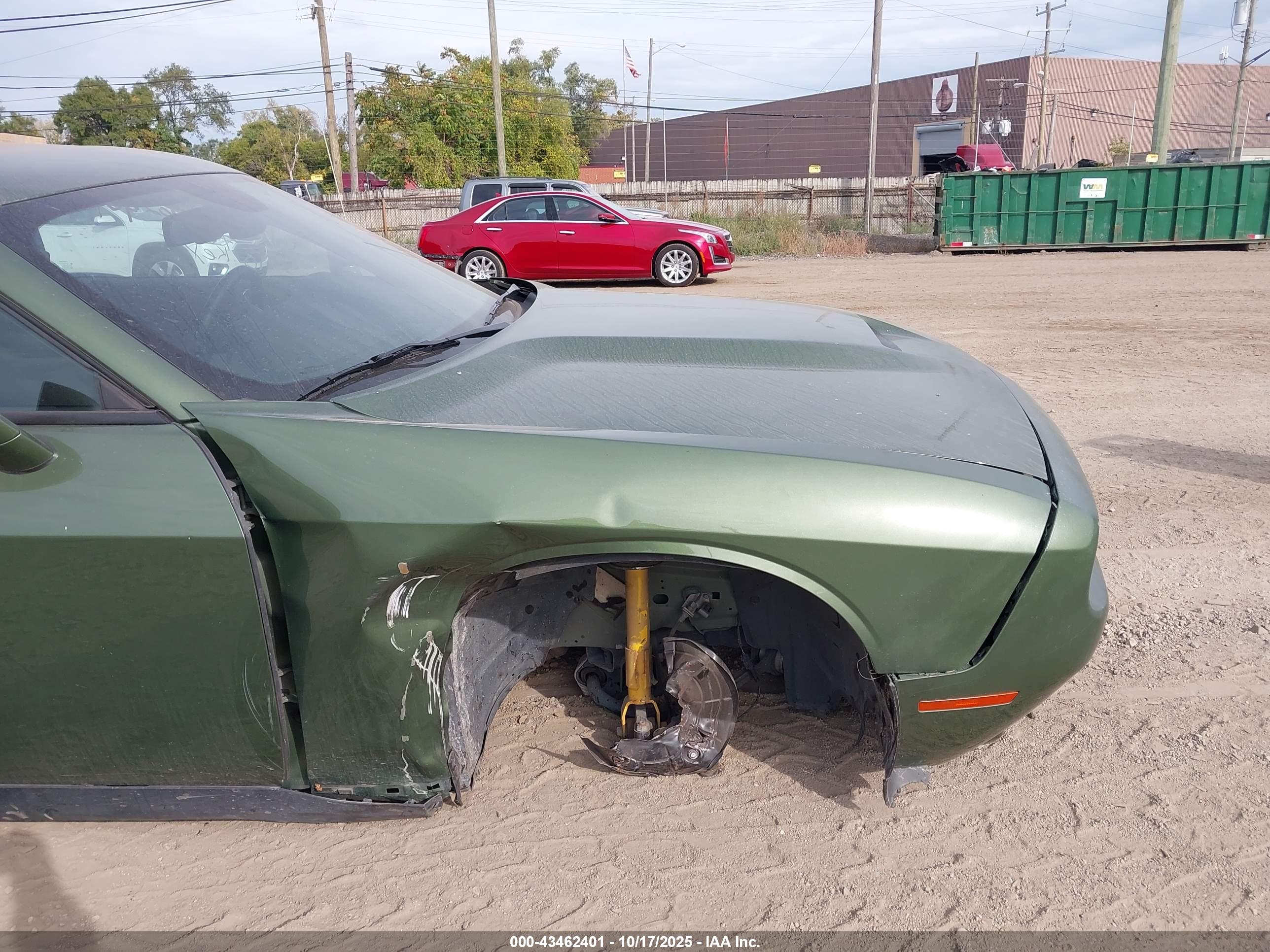 DODGE CHALLENGER image 6