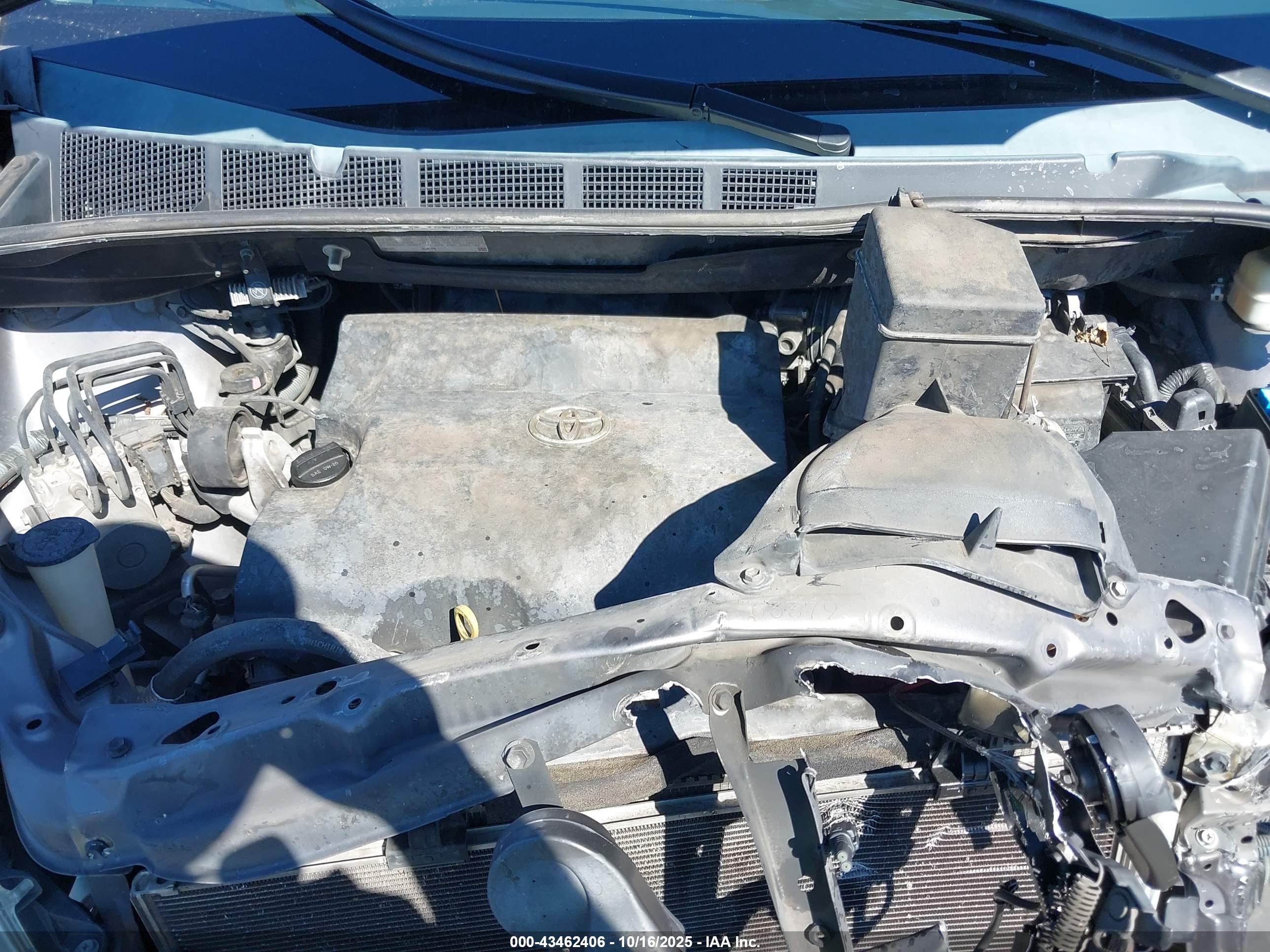 TOYOTA SIENNA image 10