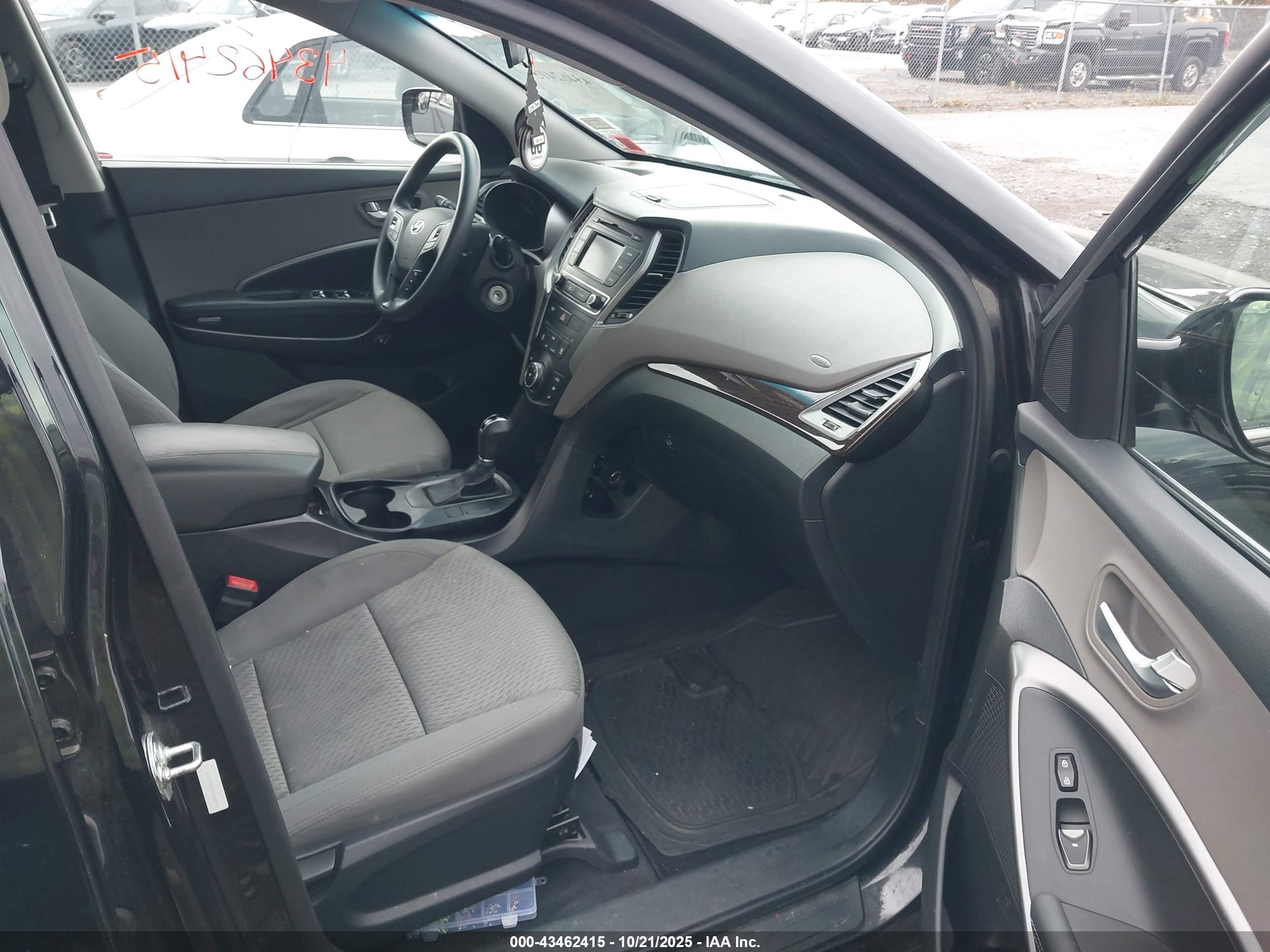HYUNDAI SANTA image 5