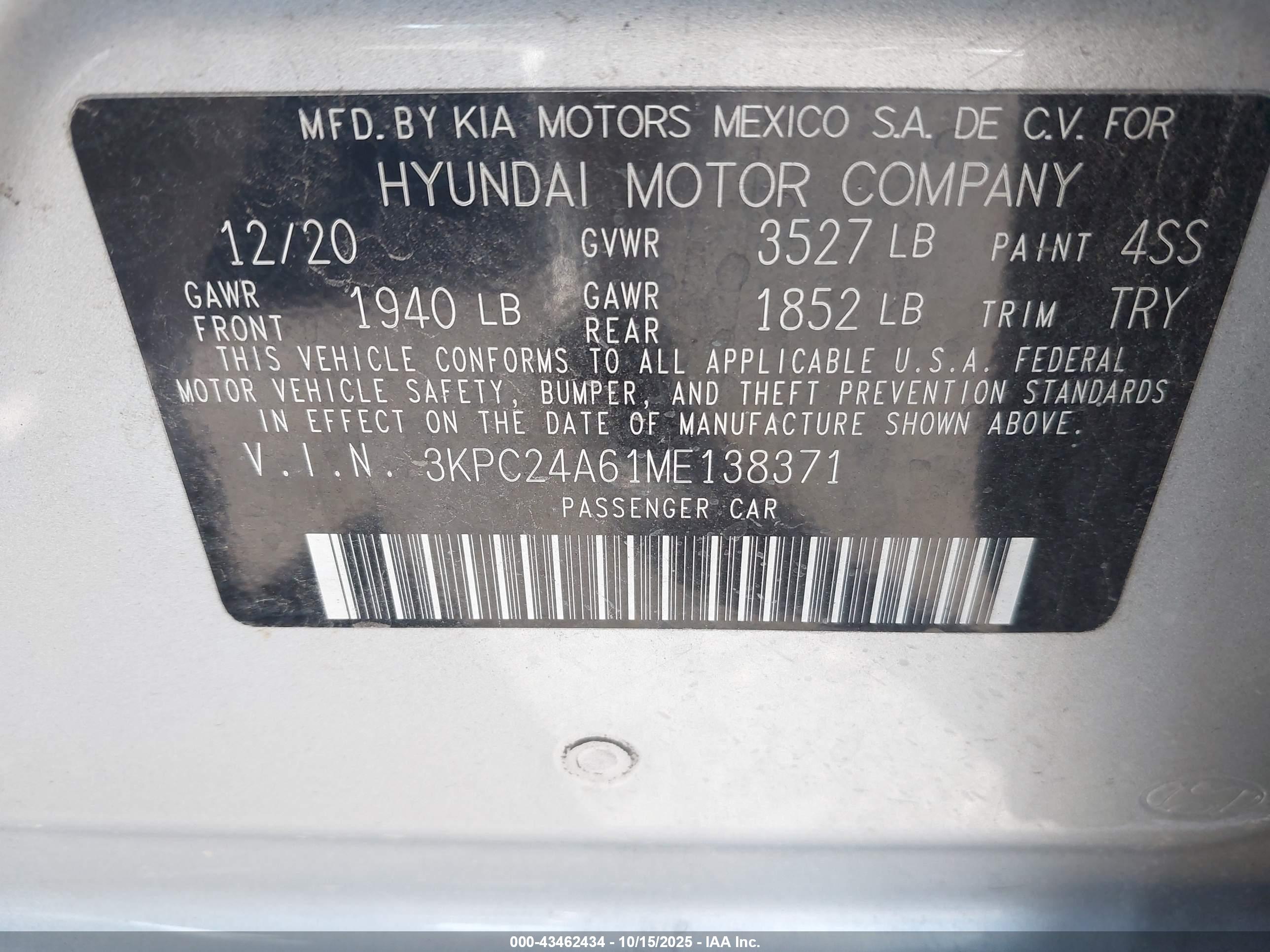 HYUNDAI ACCENT image 9