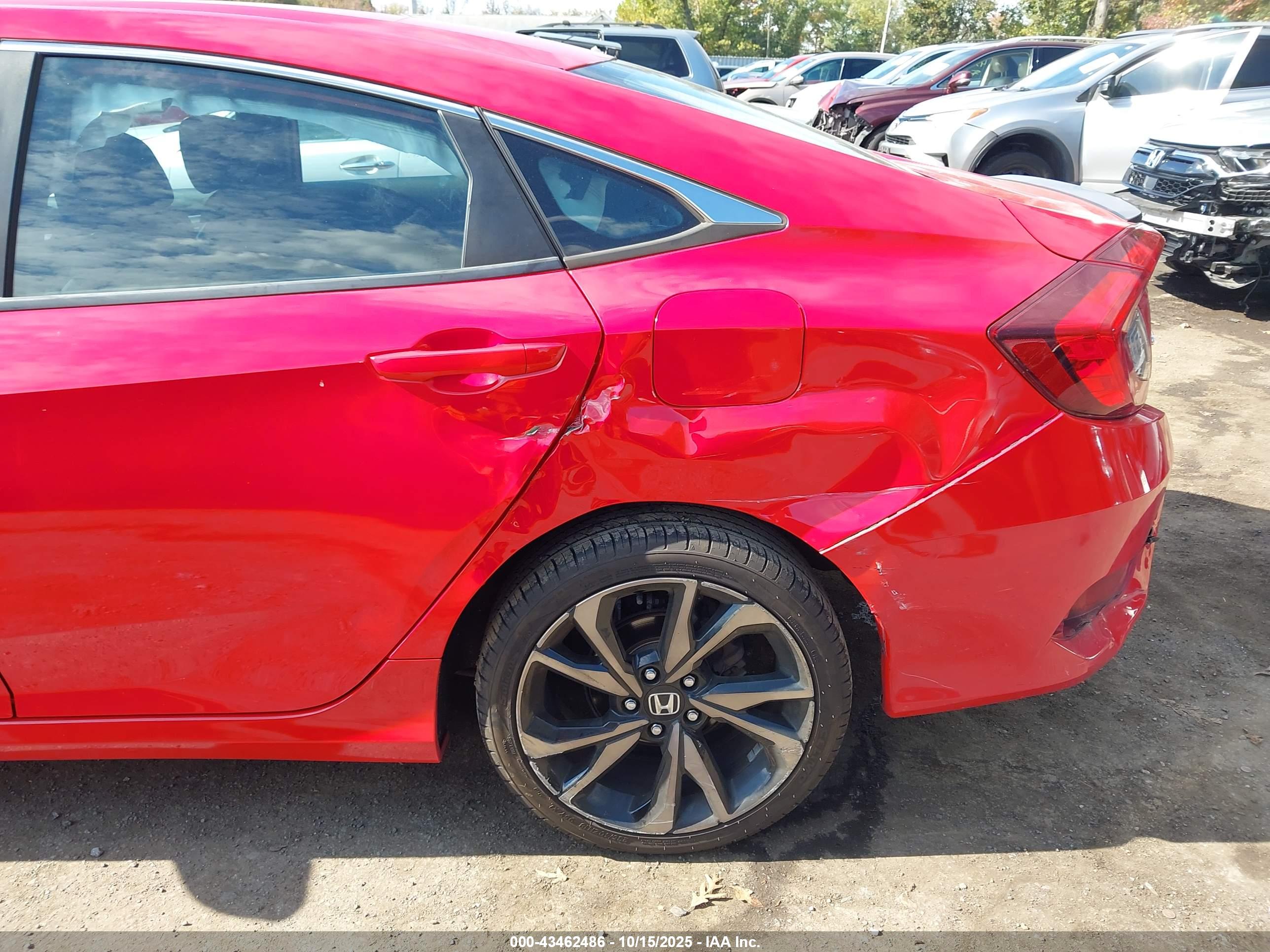 HONDA CIVIC image 6