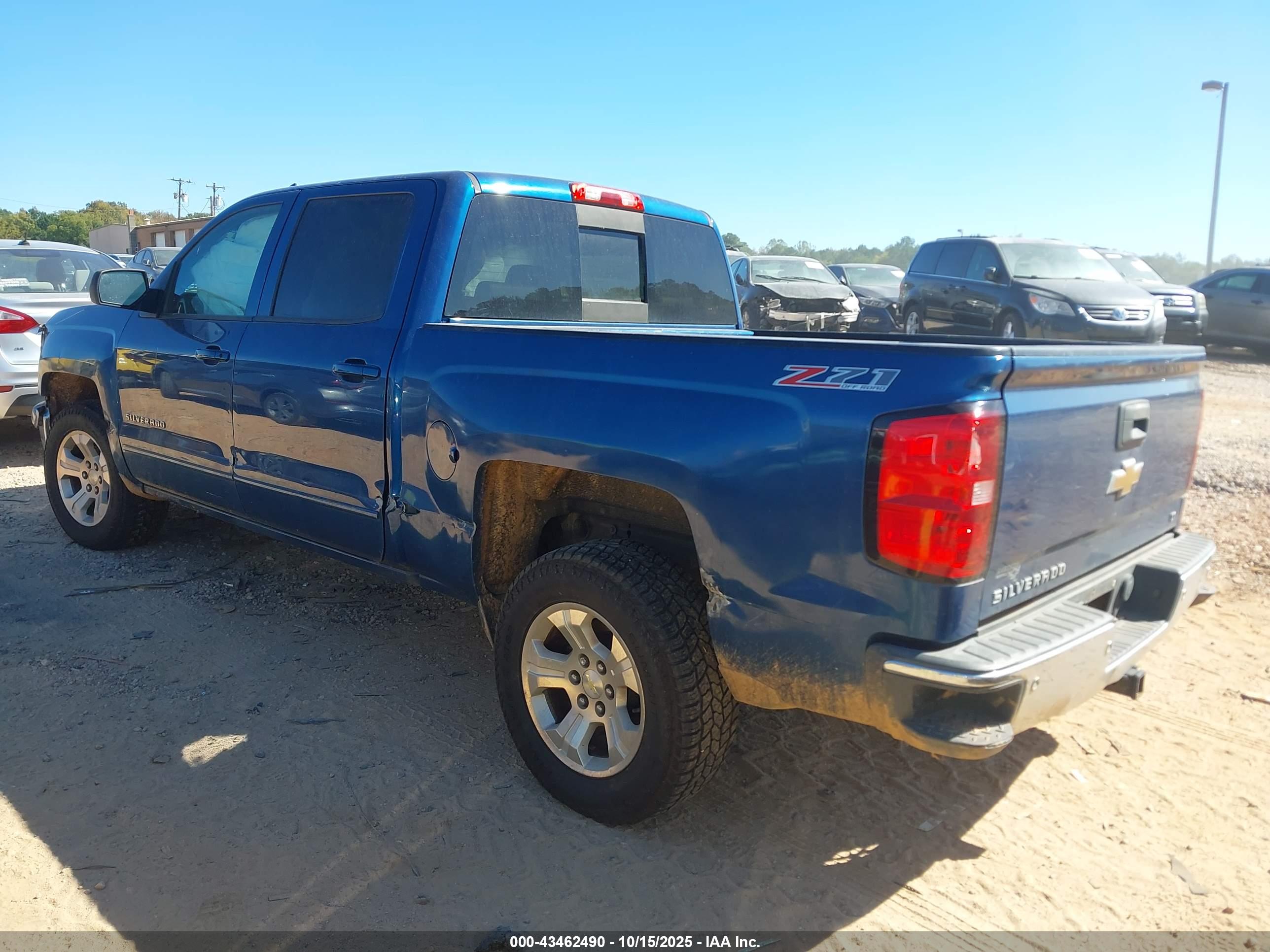 CHEVROLET SILVERADO image 3