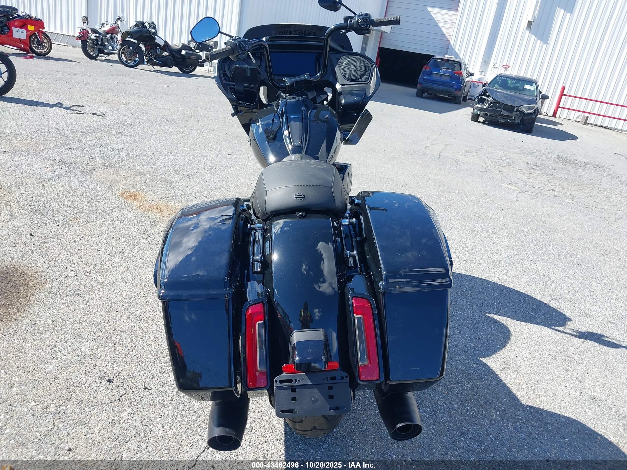 HARLEY-DAVIDSON FLTRX image 6
