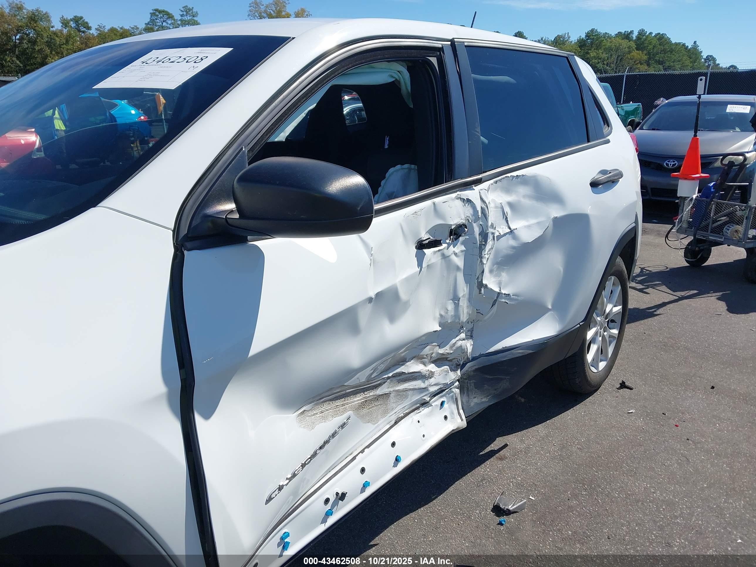 JEEP CHEROKEE image 6