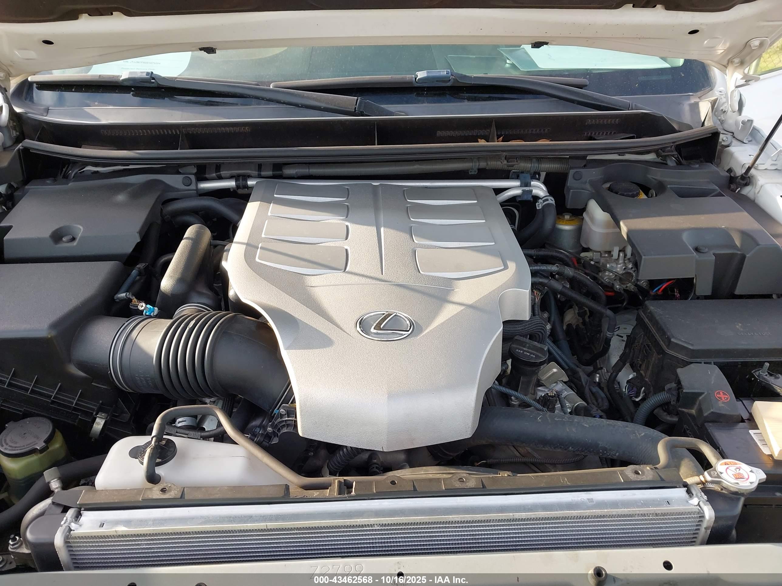LEXUS GX image 10