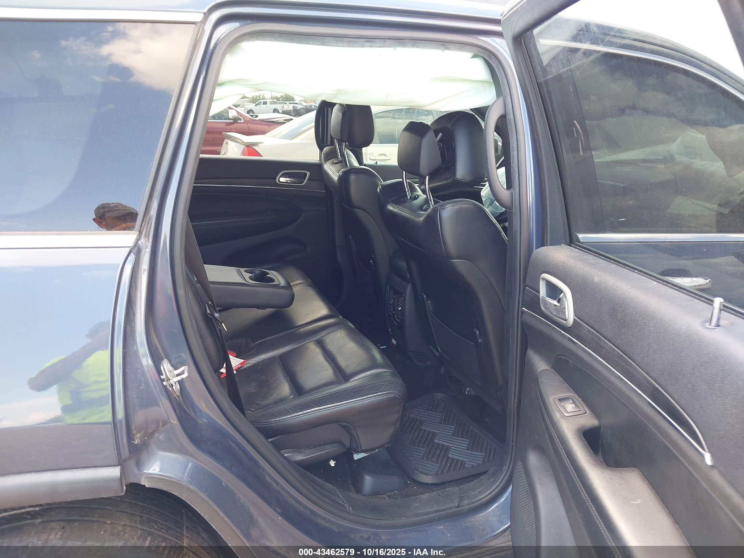 JEEP GRAND image 8