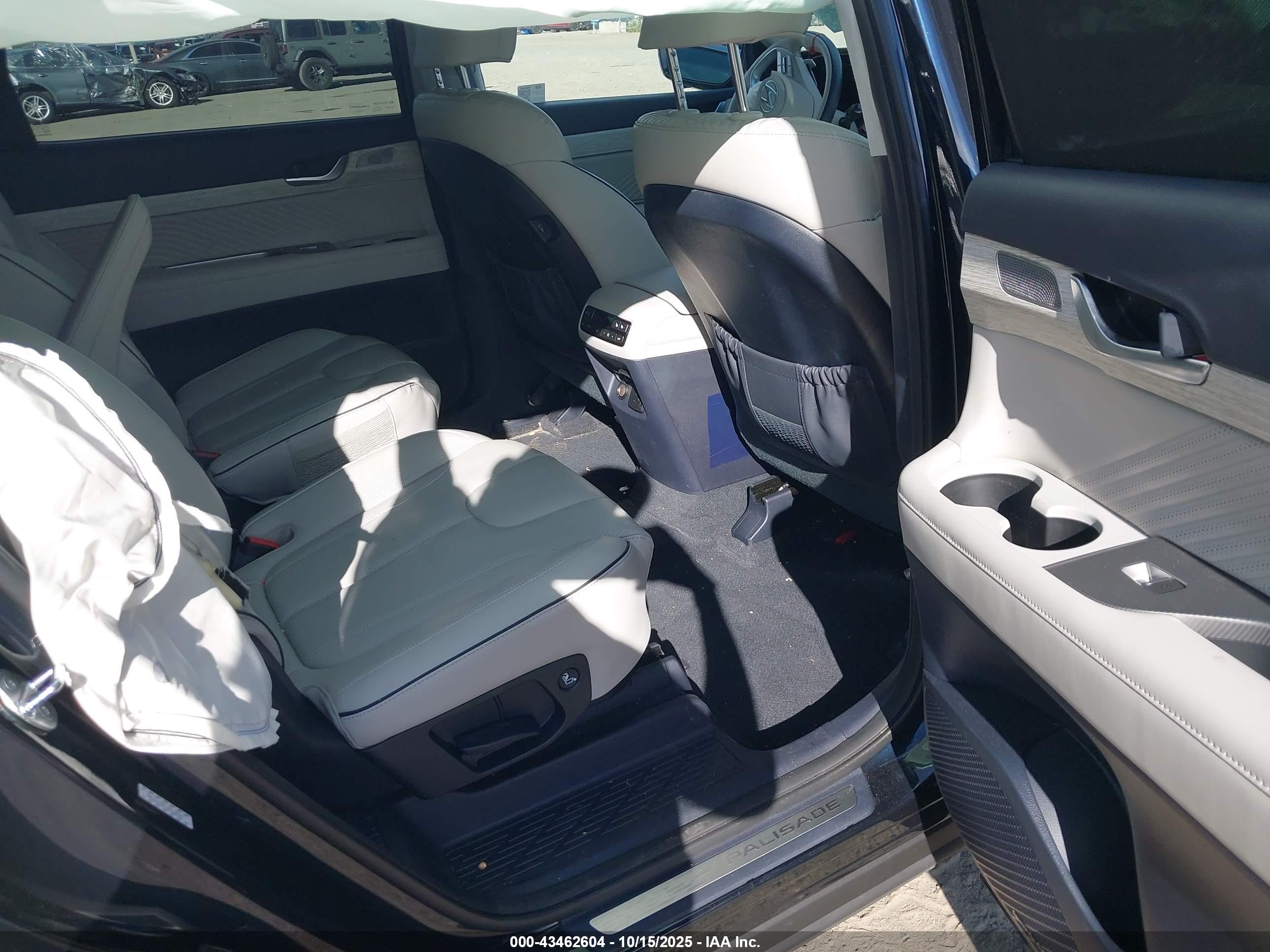 HYUNDAI PALISADE image 8